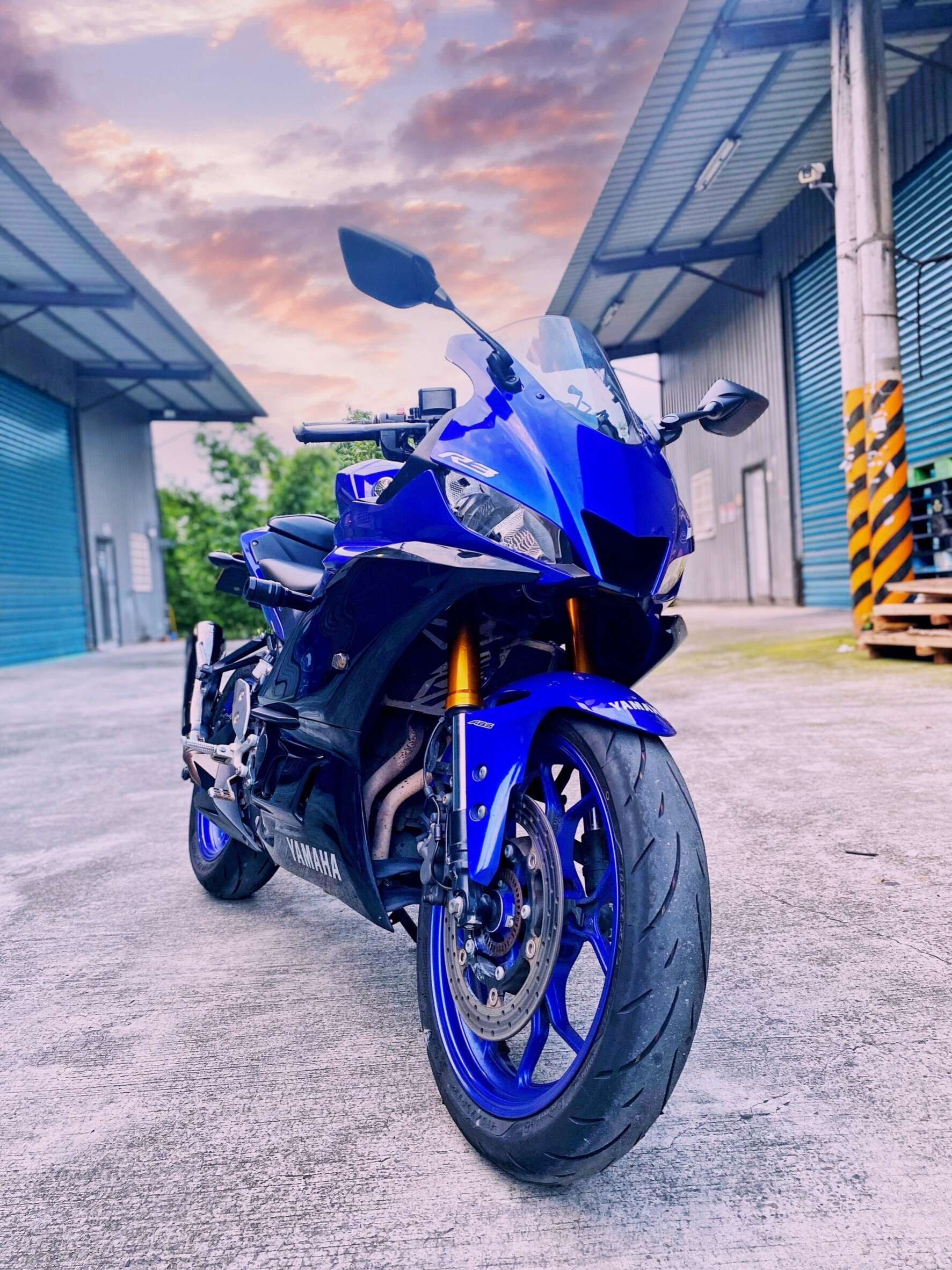 YAMAHA YZF-R3 - 中古/二手車出售中 二手重機買/賣  #Yamaha #YZFR3 便宜賣 搜尋IG:Motoshen 專營大聖二輪廣場 | Motoshen大聖二輪廣場