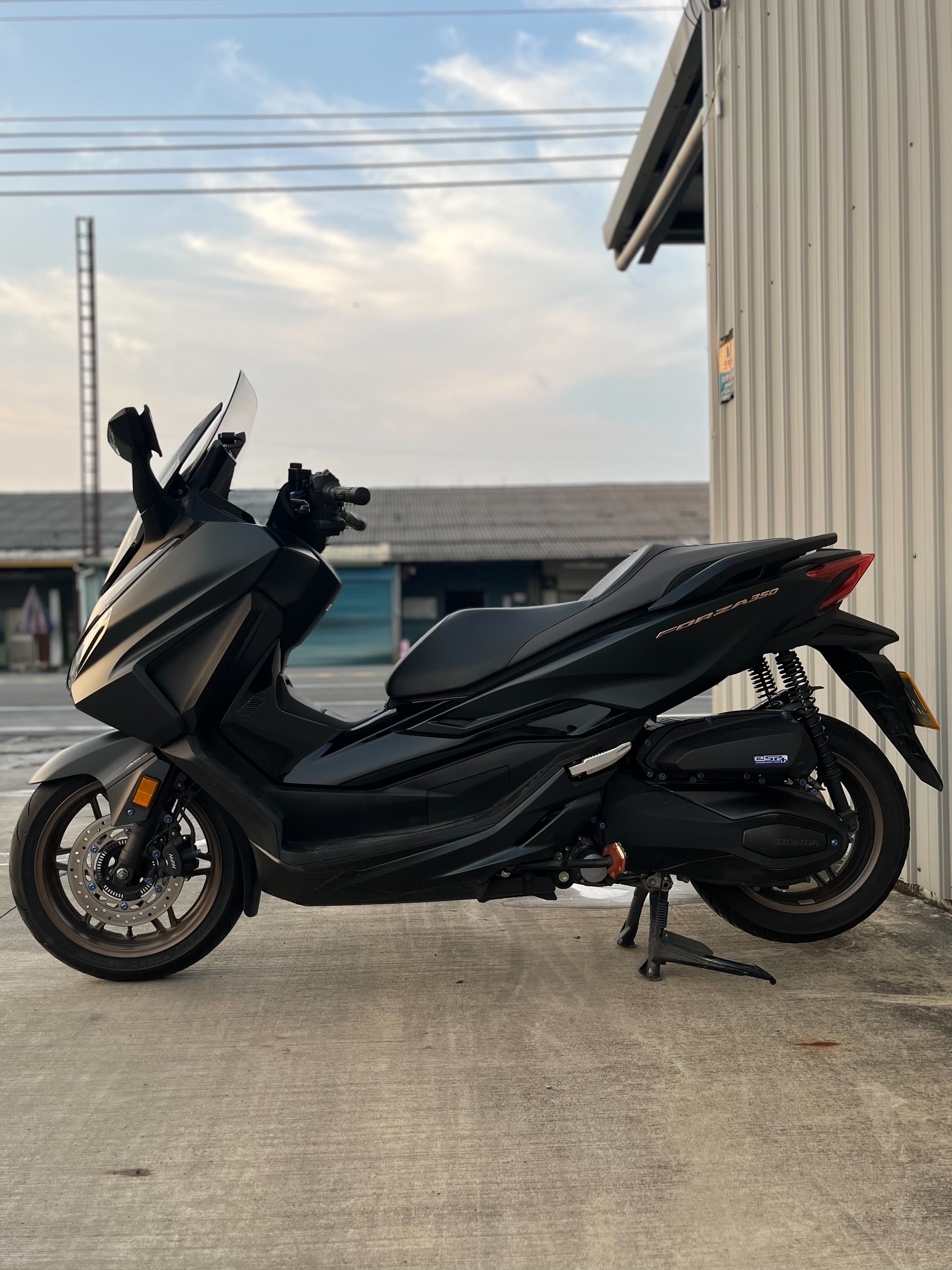 HONDA FORZA 300 - 中古/二手車出售中 FORZA 350 | YSP 建興車業