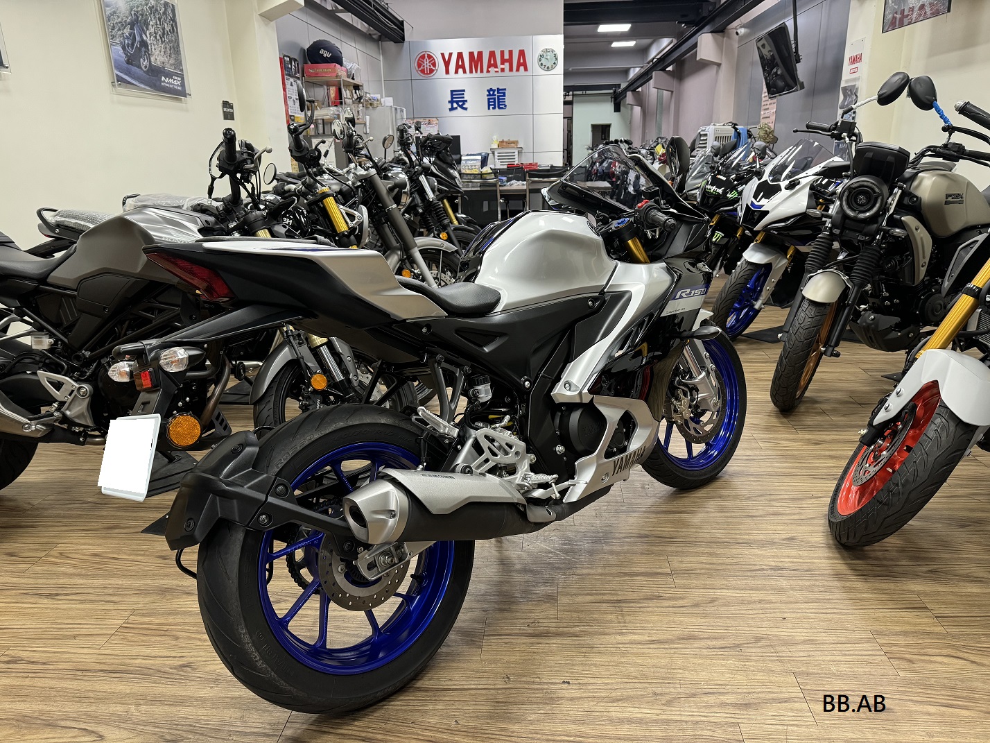 YAMAHA R15M - 中古/二手車出售中 【新竹長龍車業】YAMAHA 山葉 R15M 公司車 | 新竹長龍車業行