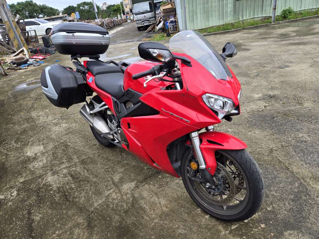 HONDA VFR800 Interceptor - 中古/二手車出售中 [出售] 2017年 HONDA VFR800 ABS | 老爹重機