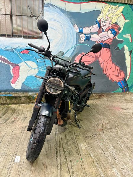 【個人自售】HUSQVARNA SVARTPILEN 250 - 「Webike-摩托車市」