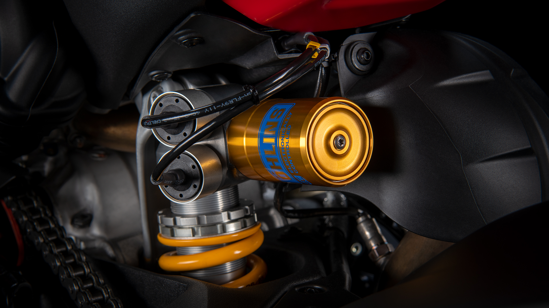 DUCATI PANIGALE V2新車出售中 『敏傑康妮』Ducati Panigale V2 V4S 康妮幫您整理了細節 歡迎與康妮聯絡幫您圓夢 | 敏傑車業資深銷售專員 康妮 Connie