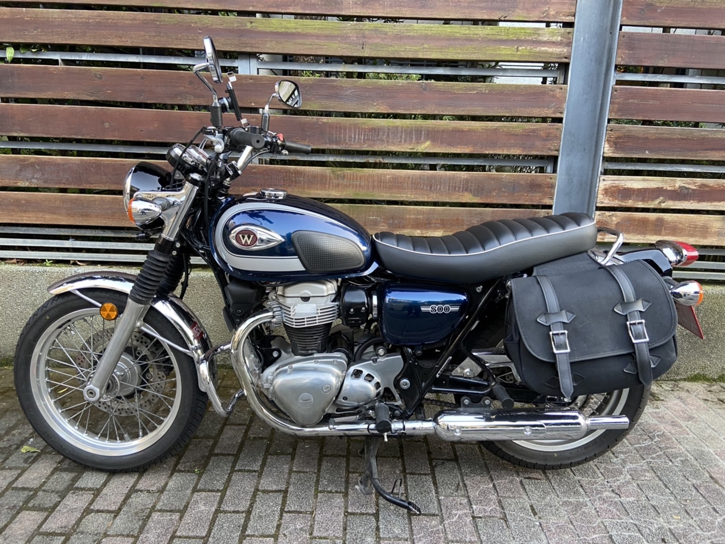 KAWASAKI W800 - 中古/二手車出售中 台崎美車託售.定期保養.車況極佳.車主年邁割愛.全額銀貸免保人 | 個人自售