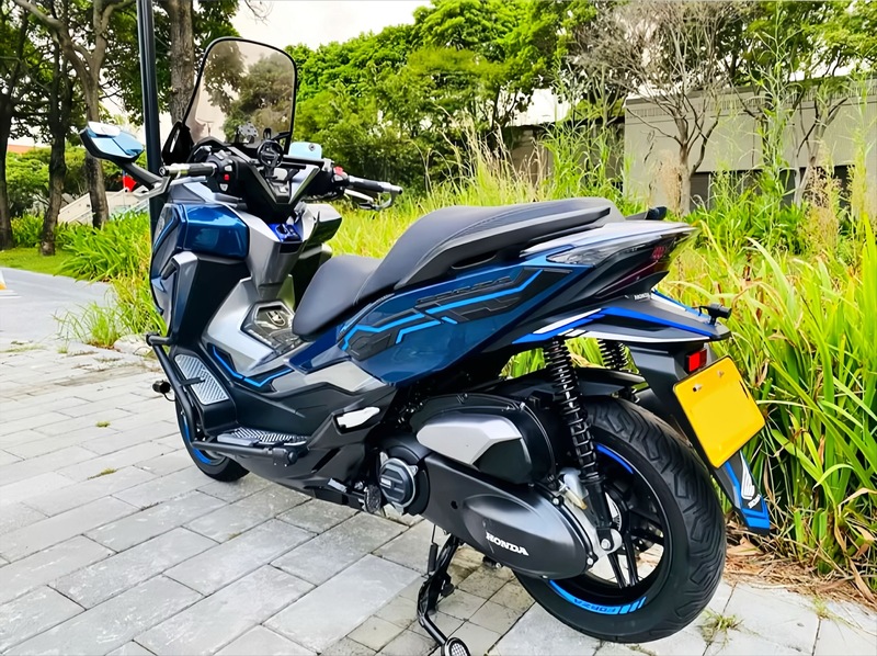 HONDA FORZA 300 - 中古/二手車出售中 HONDA FORZA300 2019出廠2020發照 | 輪泰車業