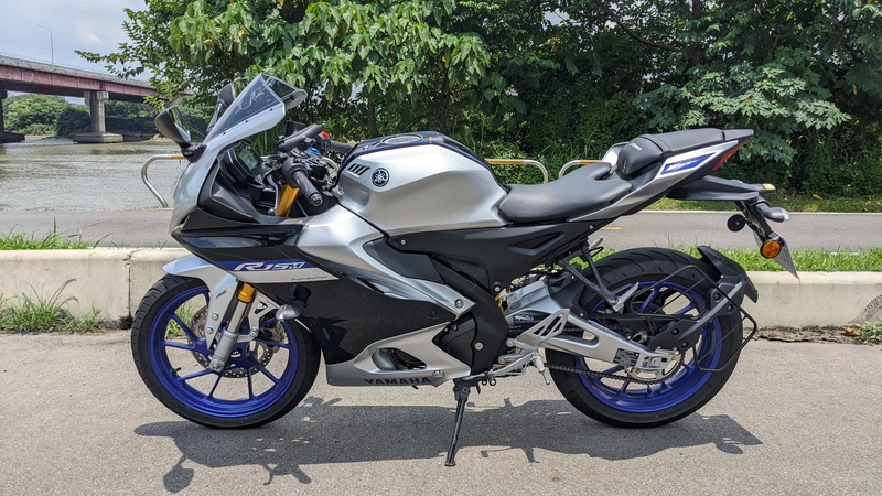 YAMAHA YZF-R15 - 中古/二手車出售中 全車原廠，無倒無摔外觀全新，歡迎聯絡聊聊 ，價格可再議。 | 個人自售