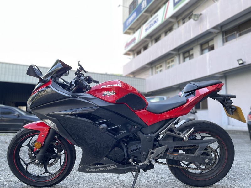 KAWASAKI NINJA300 - 中古/二手車出售中 2017年 KAWASAKI NINJA300/0元交車/分期貸款/車換車/線上賞車/到府交車 | 翊帆國際重車