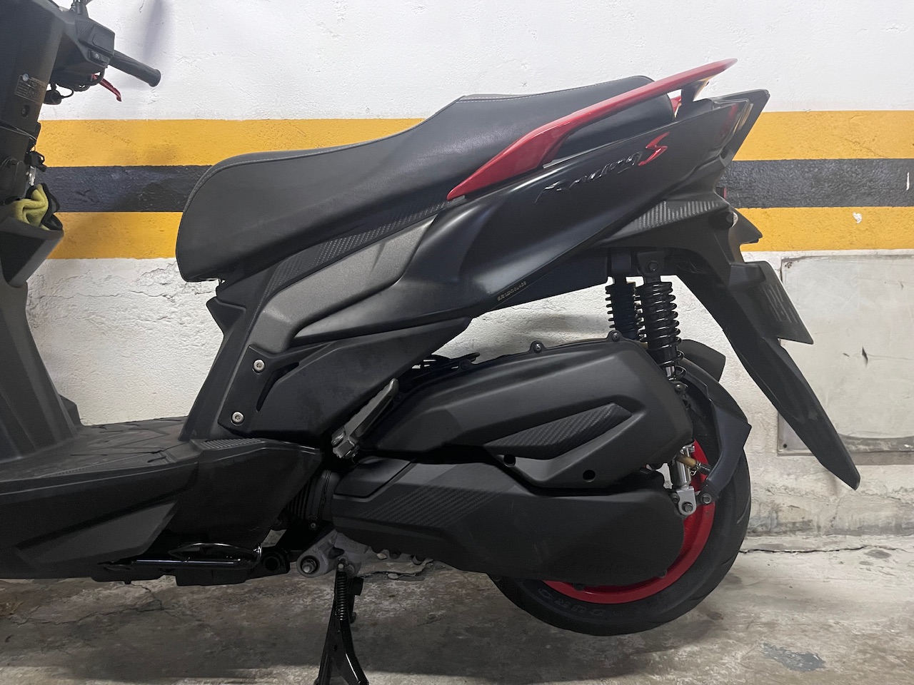 光陽 RACING S 125 - 中古/二手車出售中 賣代步光陽雷霆S 125 雙碟2022年車殼全原廠引擎沒改，另加裝行車記錄器，外觀一般行駛痕跡，代步好車現況，可以把握~ | 個人自售