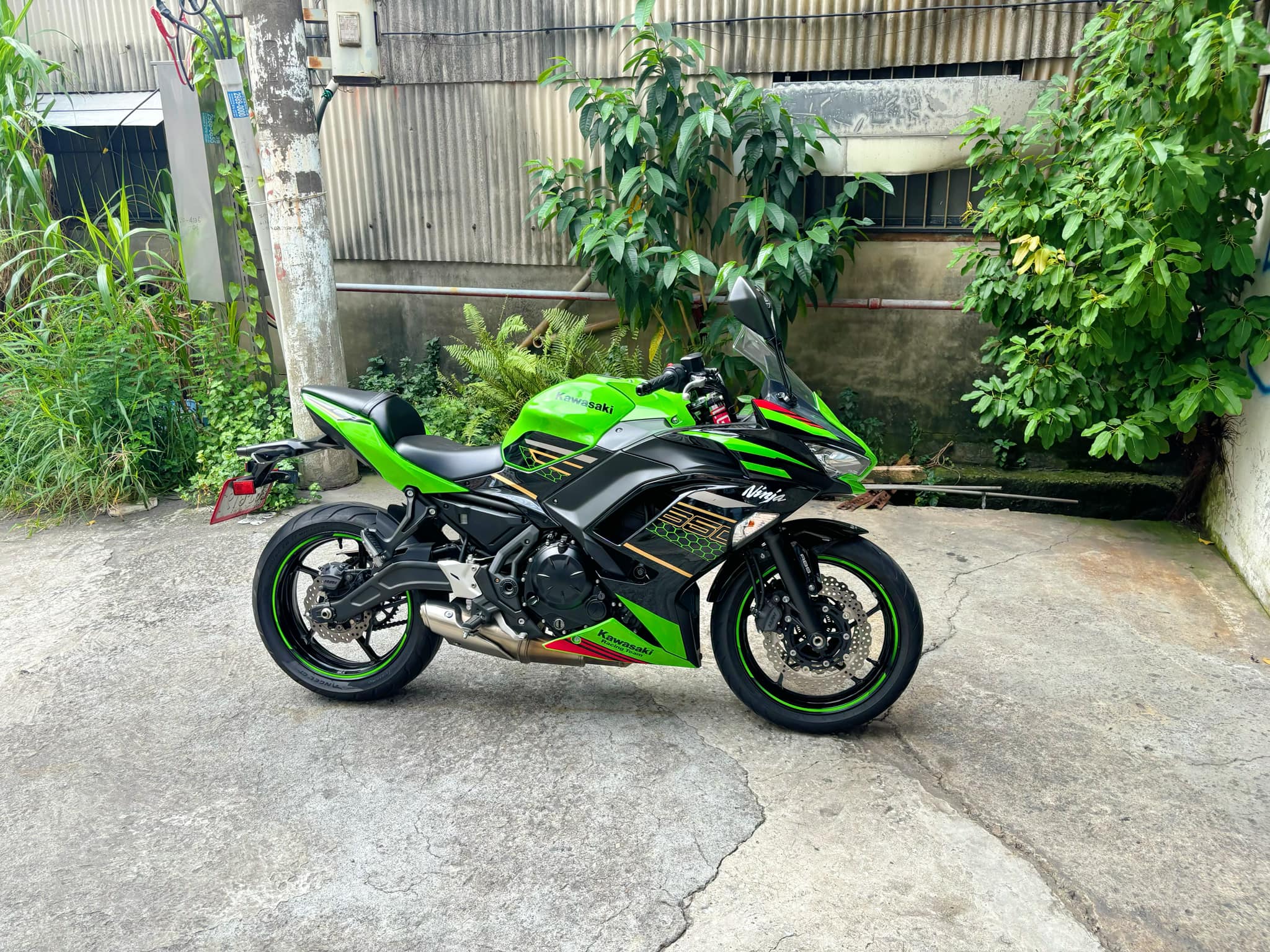 KAWASAKI NINJA650 - 中古/二手車出售中 KAWASAKI 忍者650 | 個人自售