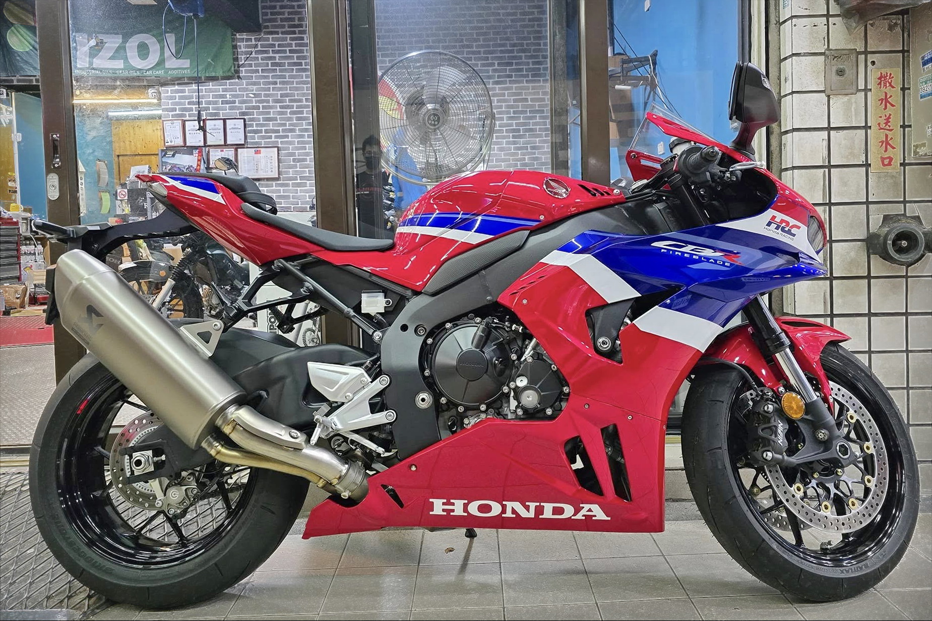 HONDA CBR1000RR-R FIREBLADE新車出售中 【勝大重機】2024 HONDA CBR1000RR-R HRC 日規 全馬力 全新車售價$126.8萬 | 勝大重機