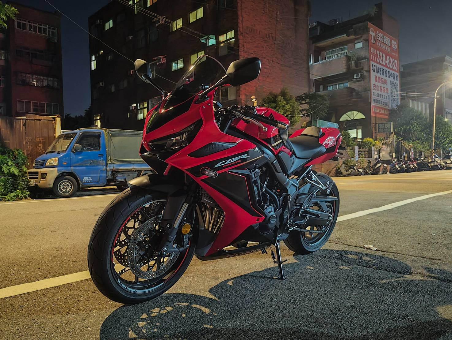 【個人自售】HONDA CBR650R - 「Webike-摩托車市」 2023年式HONDA CBR650R 