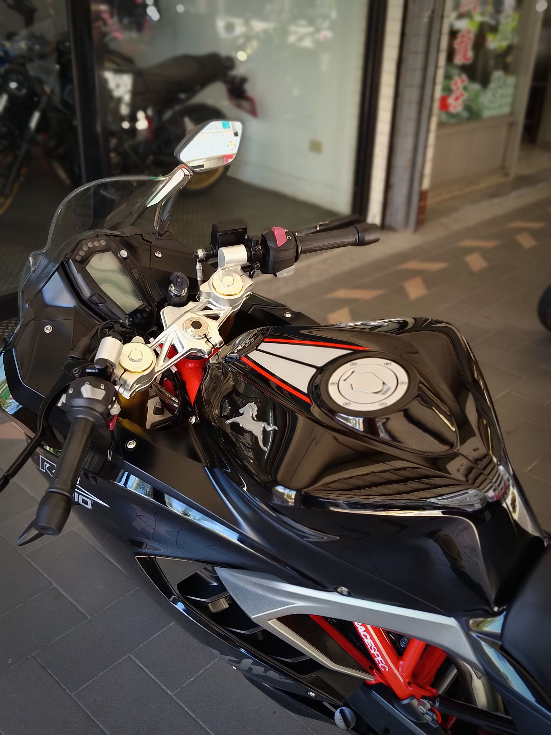 KAWASAKI NINJA400 - 中古/二手車出售中 TVS APACHE RR310 ABS 一手車只跑2875km，原漆完美無傷如新車般 | 成蘆進口摩托車