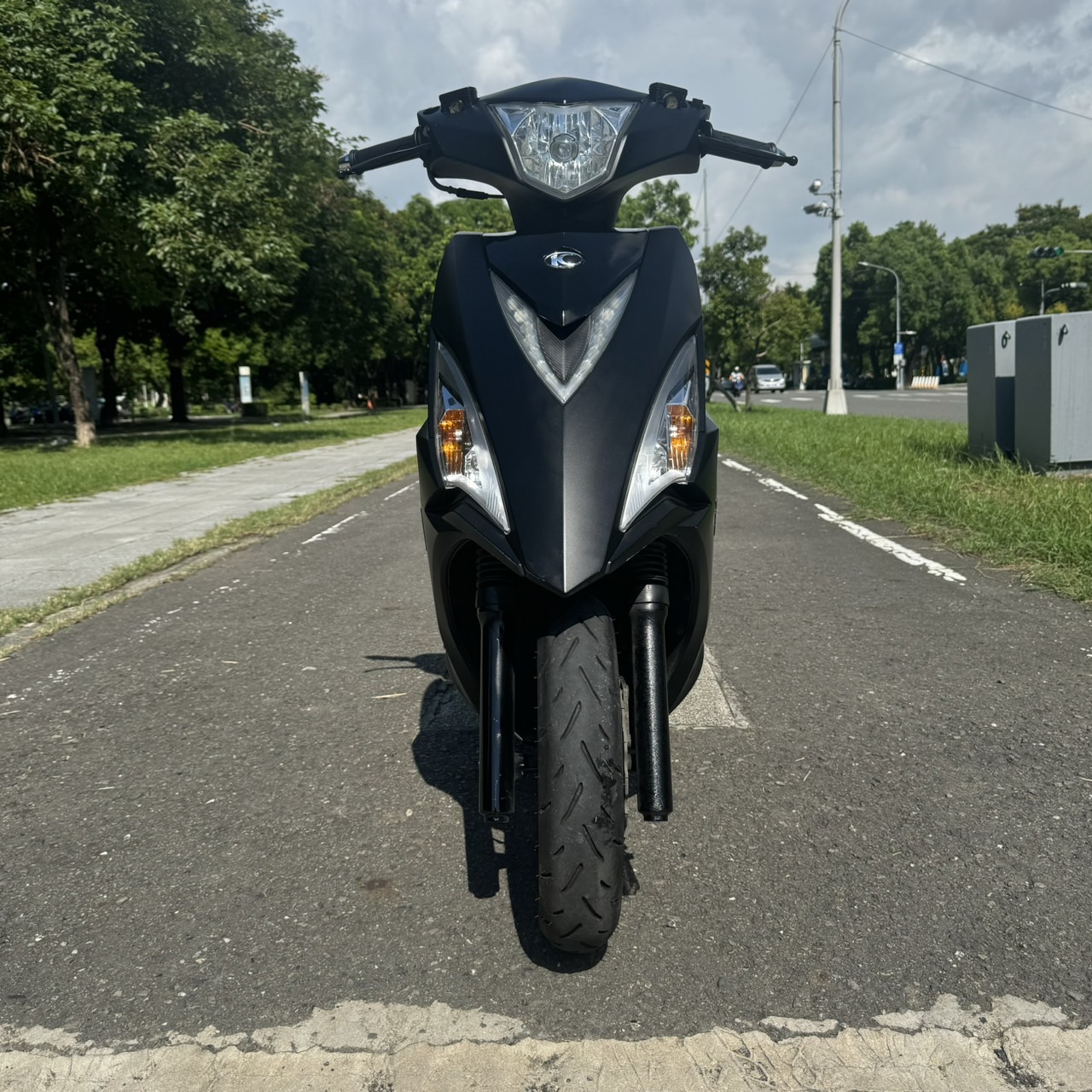 光陽 VJR125 - 中古/二手車出售中 《高雄二手機車》2020 光陽 VJR 125 ABS #8729 #可試車/二手機車/流行車款/現況特惠快速交車 | 貳輪嶼二手機車行-高雄店/中古重機收購/gogoro買賣推薦/線上估價立刻加Line:@motor888 （台南、屏東也有到府收購）