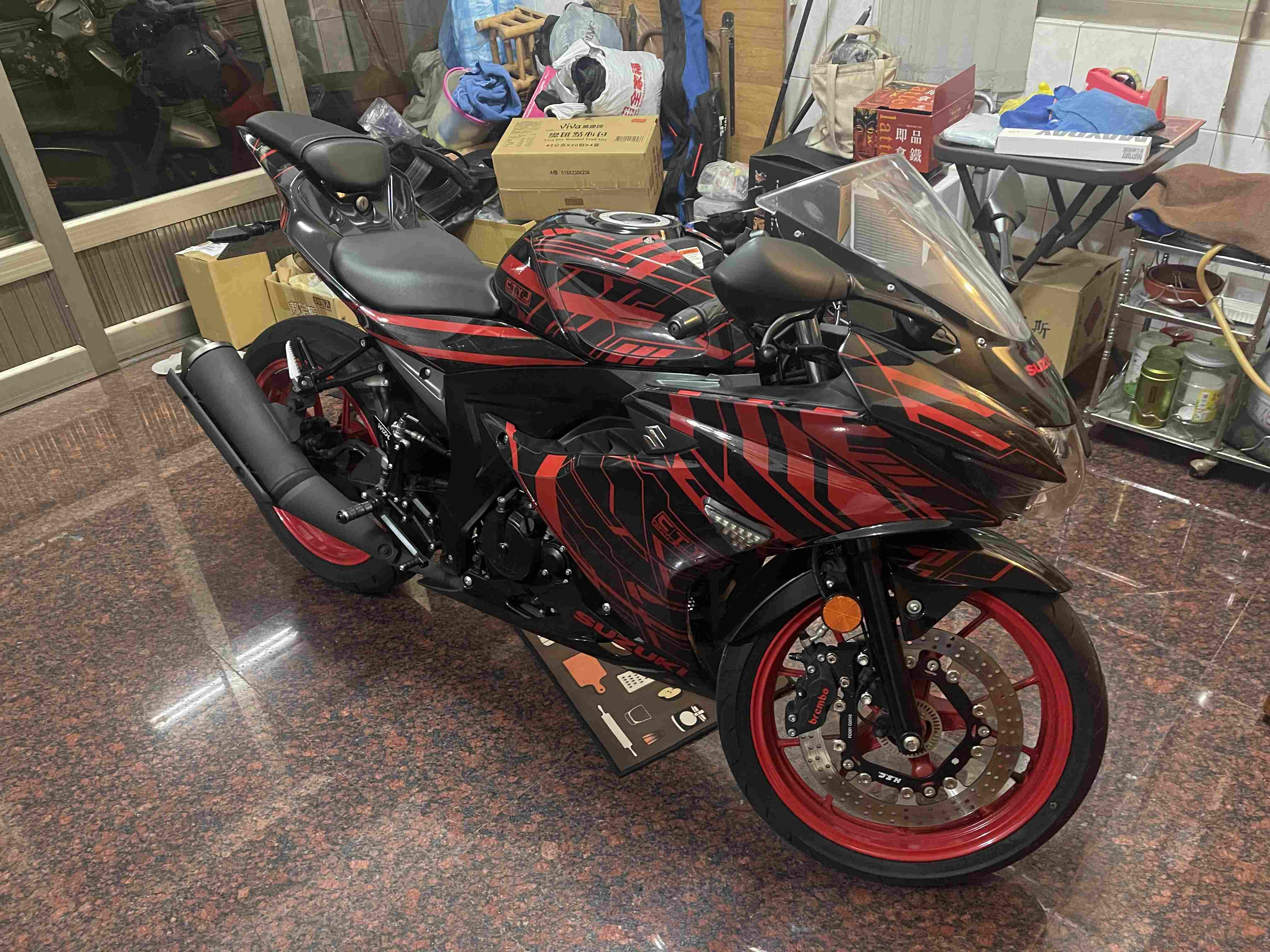 【個人自售】SUZUKI GSX-R150 - 「Webike-摩托車市」 【個人自售】   SUZUKI GSX-R150 