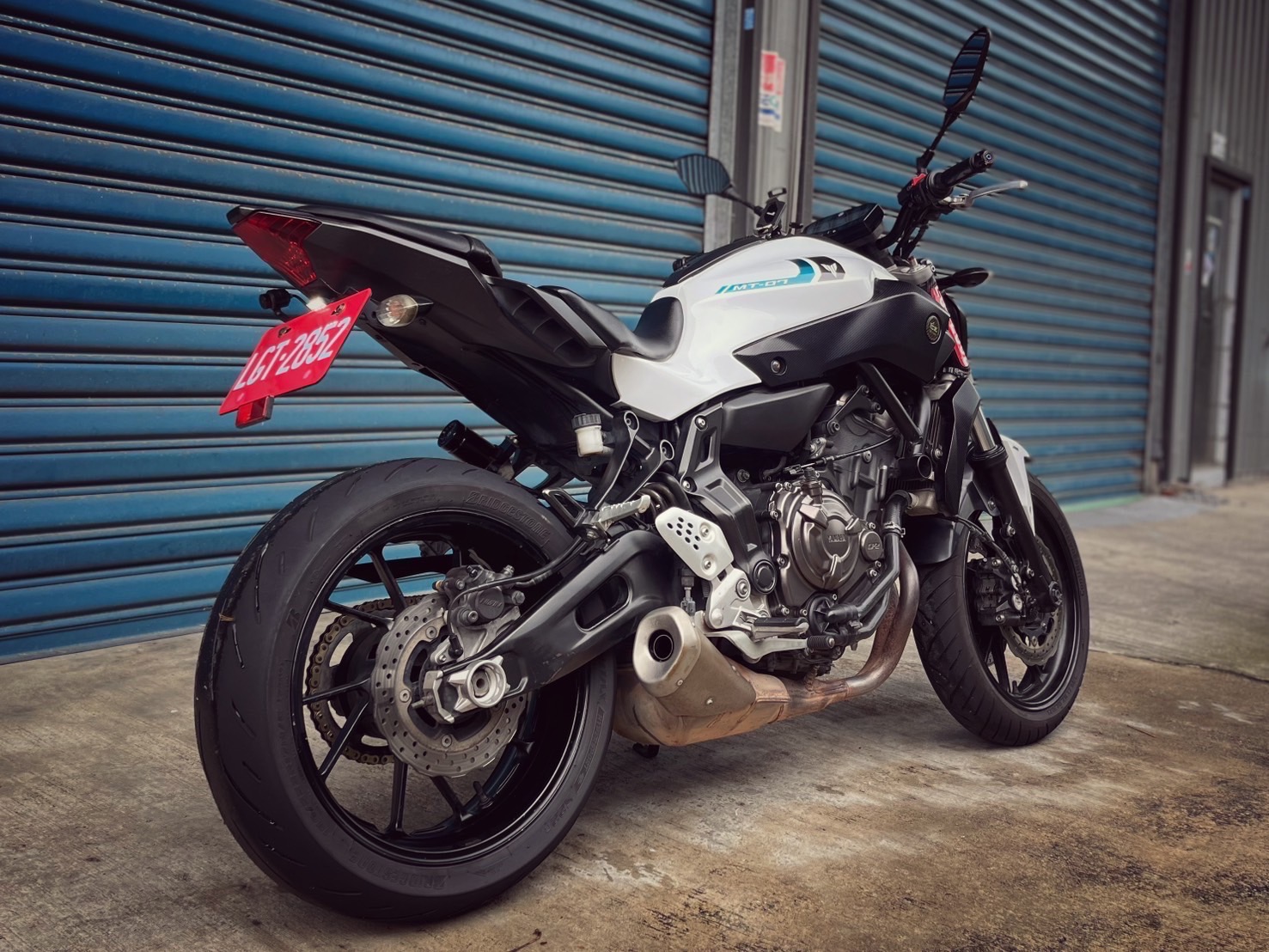 YAMAHA MT-07 - 中古/二手車出售中 白色系 YSS前叉 RPM後避震 行車記錄器 基本改裝 小資族二手重機買賣 | 小資族二手重機買賣