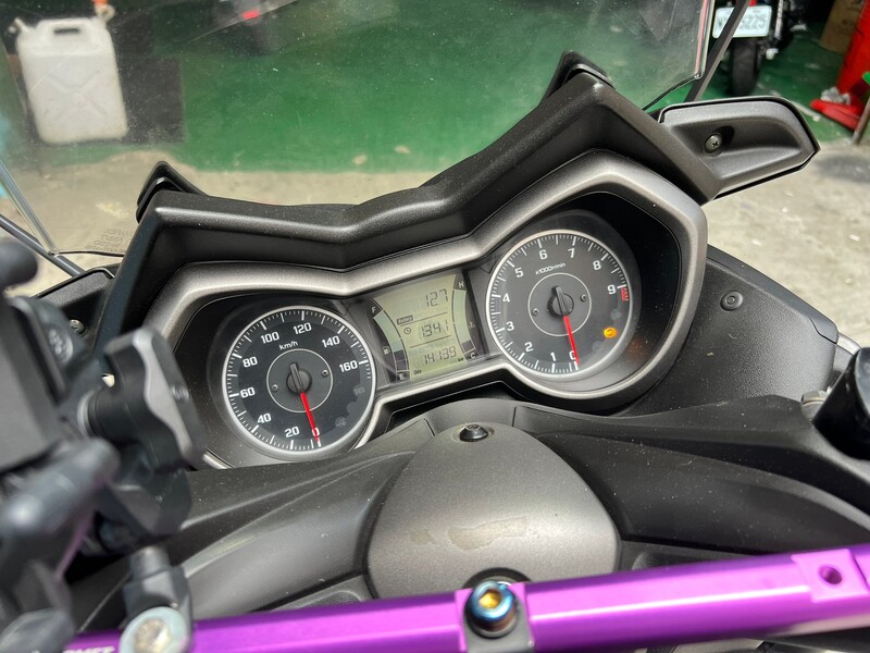 YAMAHA X-MAX 300 - 中古/二手車出售中 YAMAHA XMAX300 ABS TCS   協助分期、託運、換車補貼、代償結清 Line ID:@q0984380388 | 小菜輕重機