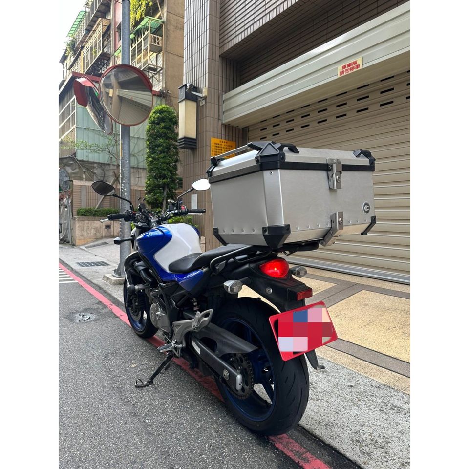 SUZUKI  SFV 650   - 中古/二手車出售中 2014年SUZUKI SFV 650  | 個人自售