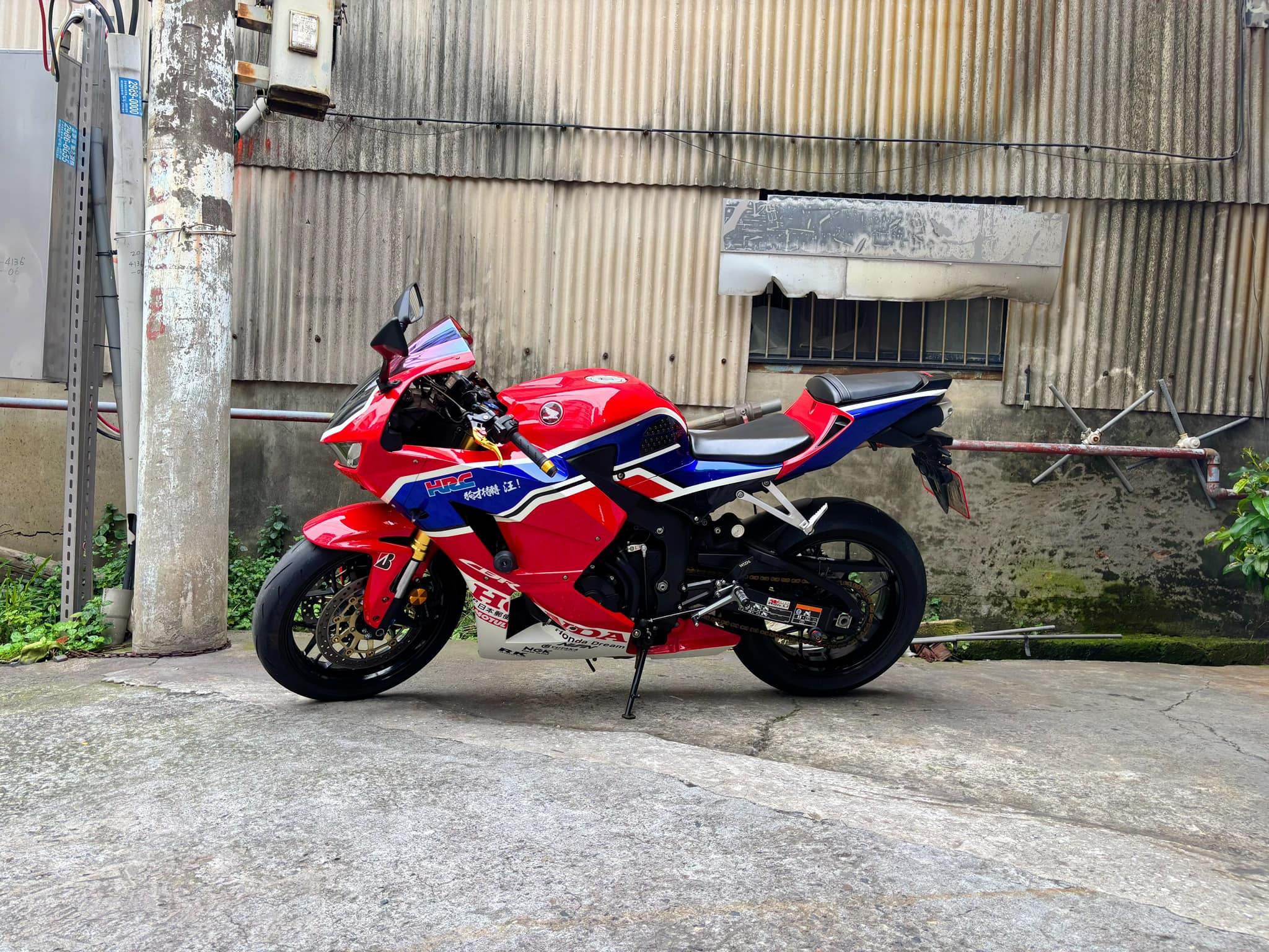 HONDA CBR600RR - 中古/二手車出售中 HONDA CBR600RR | 個人自售