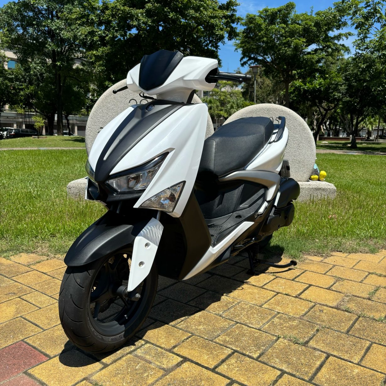 【貳輪嶼中古機車專賣-台南店】山葉 新勁戰 125 FI - 「Webike-摩托車市」 2022 山葉 勁戰六代125 ABS #1558