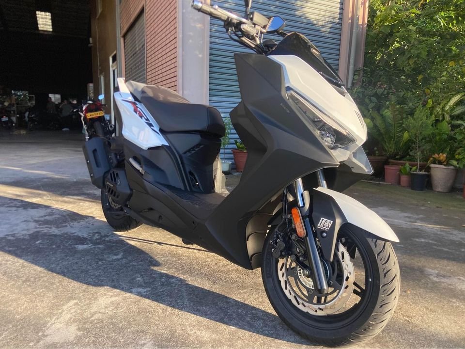 光陽 KRV - 中古/二手車出售中 售2024年KYMCO KRV MOTO，低里程、狀況極佳！ | 繪馬輕重型機車