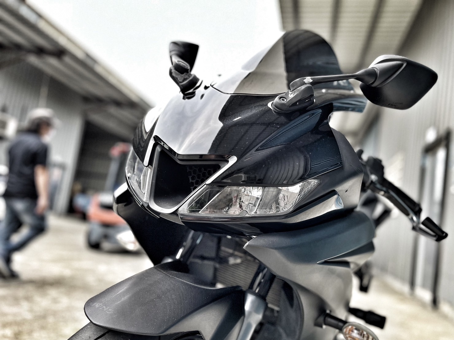 【小資族二手重機買賣】YAMAHA YZF-R15 - 「Webike-摩托車市」 ABS版 黑色系 基本改裝 無事故 小資族二手重機買賣
