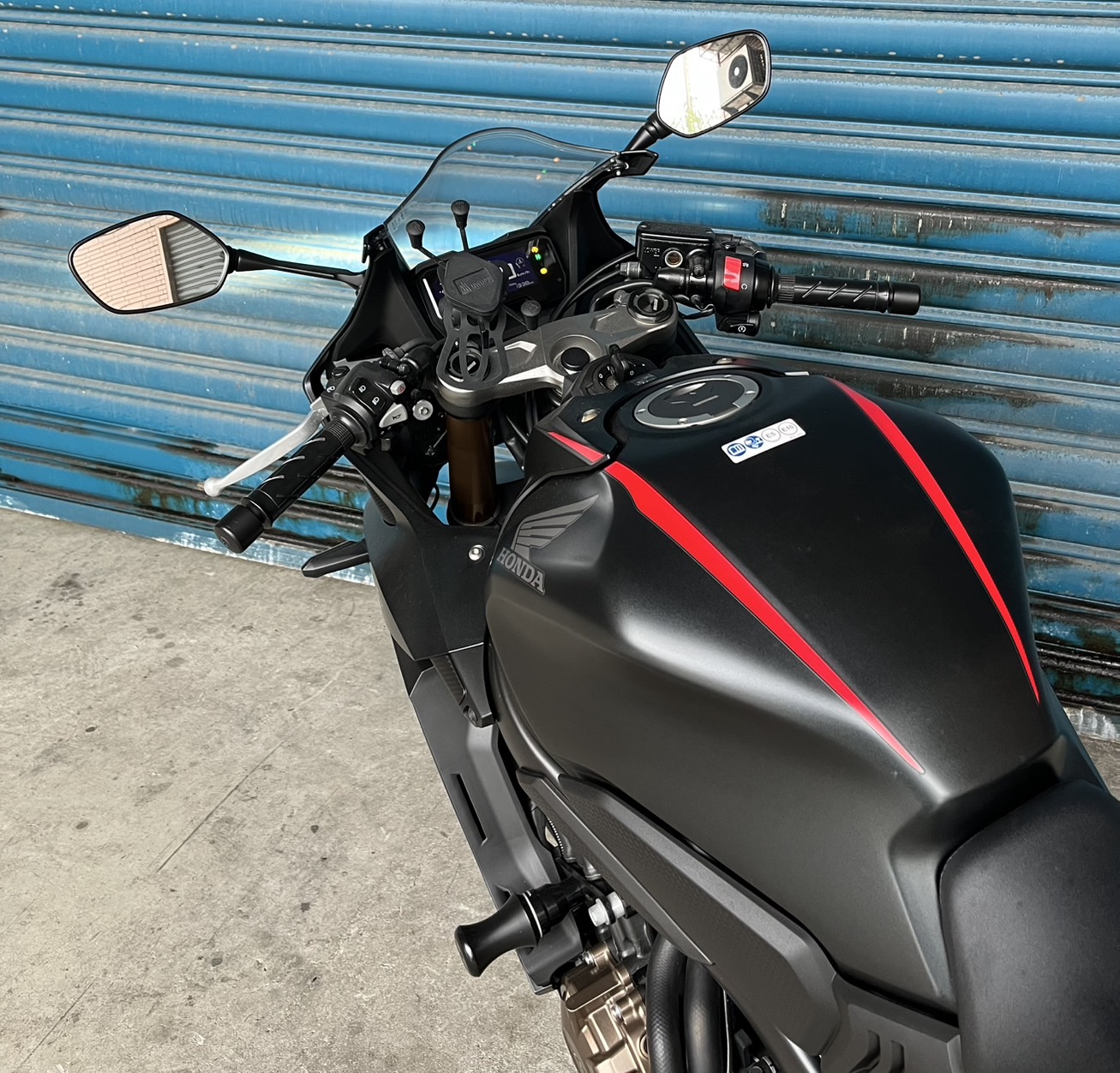 HONDA CBR650R - 中古/二手車出售中 總代理 CBR650R 1300公里 極新車 | 個人自售