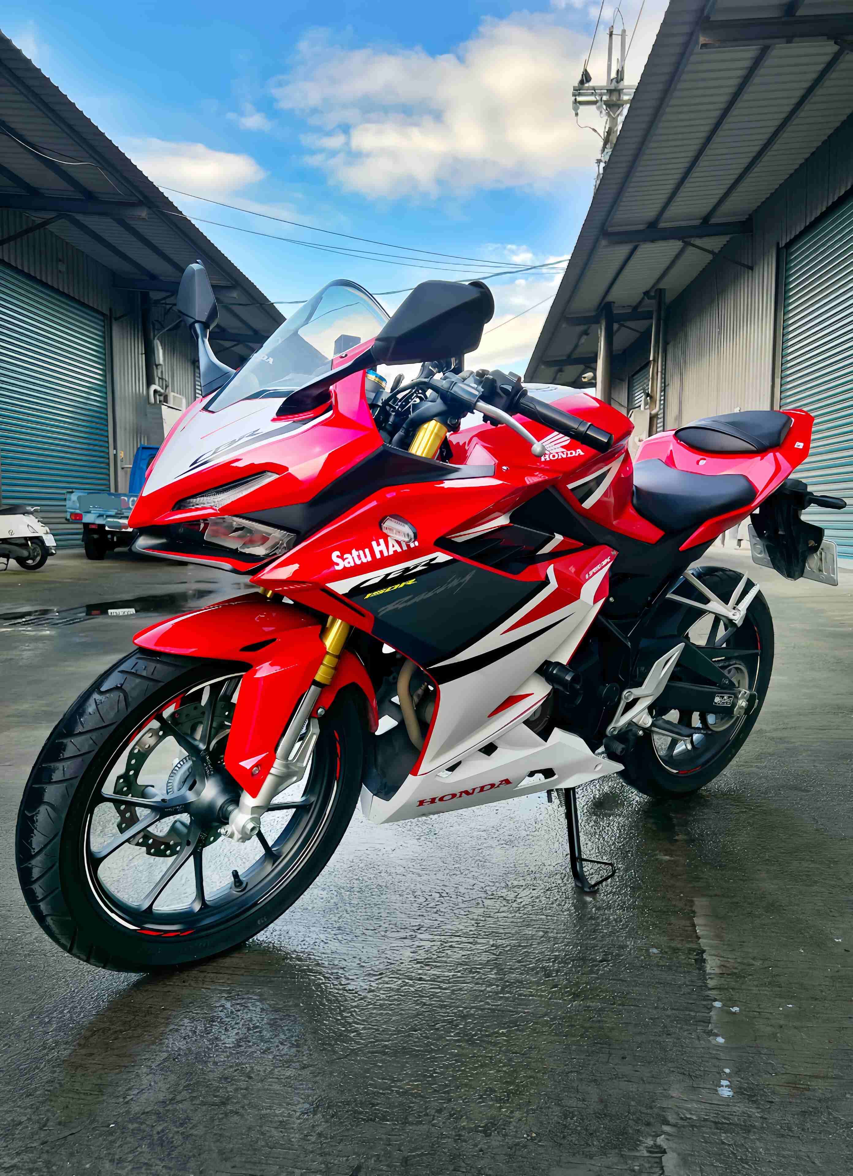 HONDA CBR150R - 中古/二手車出售中 2021年 CBR150R 一手 原漆 無事故 里程保證 阿宏大型重機買賣 | 阿宏大型重機買賣