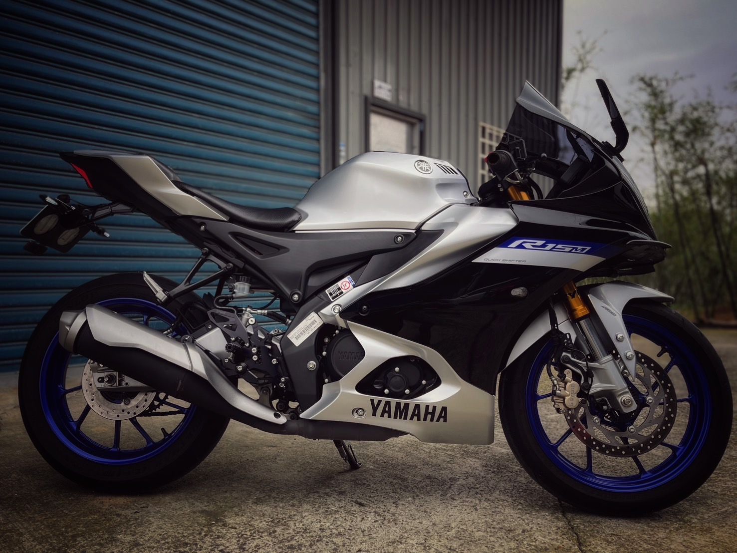 YAMAHA YZF-R15 - 中古/二手車出售中 R15M TFT儀表 視覺改裝 小資族二手重機買賣 | 小資族二手重機買賣