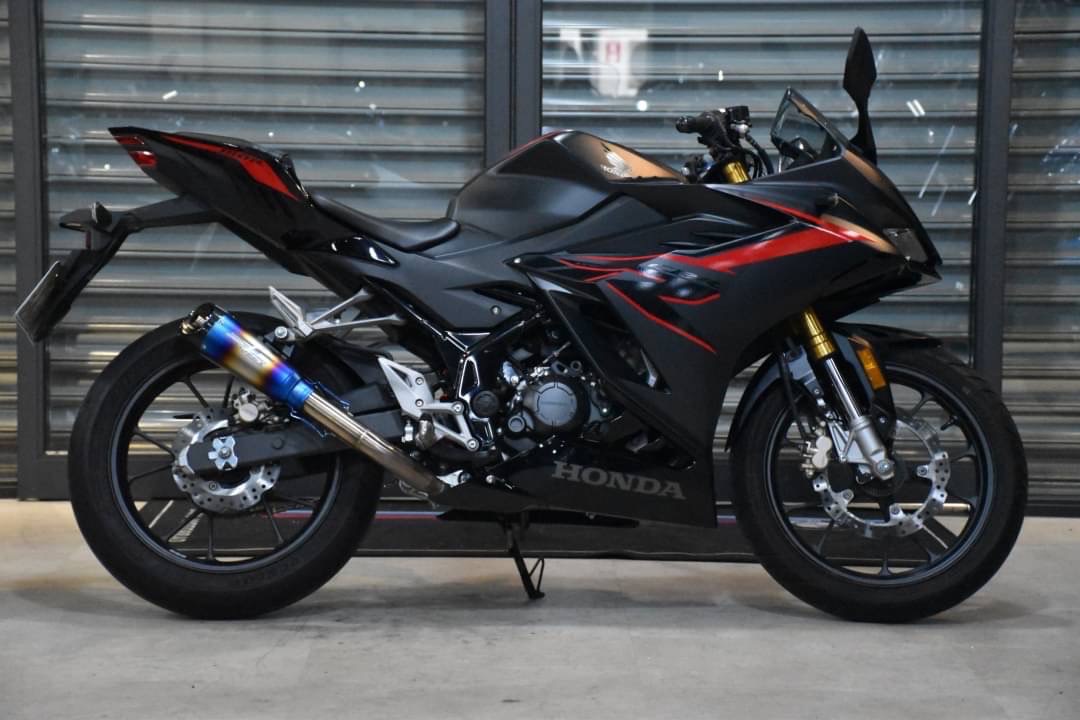 HONDA CBR150R - 中古/二手車出售中 SC鈦燒排氣管 小資族二手重機買賣 | 小資族二手重機買賣