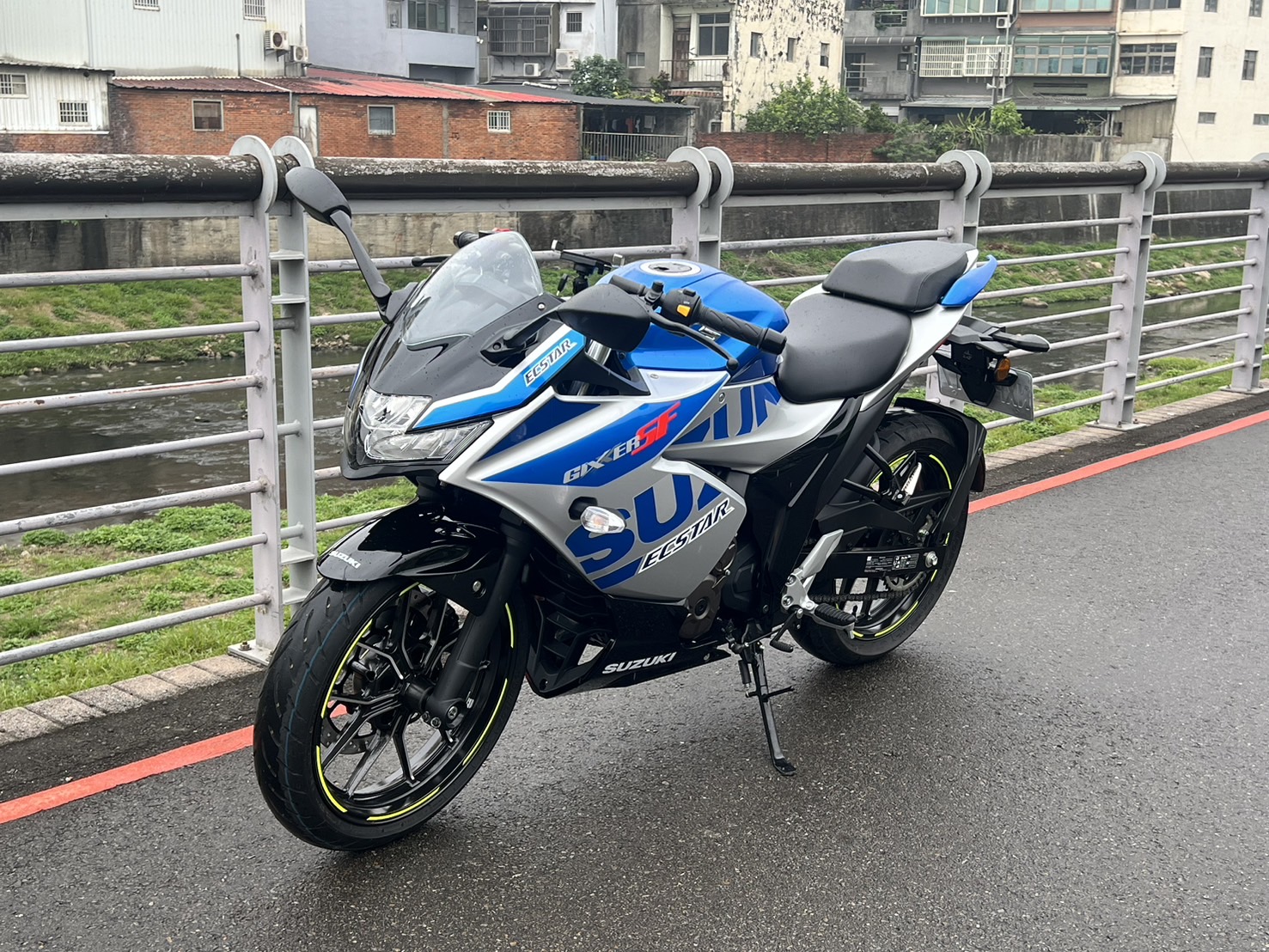 【Ike 孝森豪重機】SUZUKI GIXXER 250 SF - 「Webike-摩托車市」 2023Suzuki Gixxer SF250 公司車
