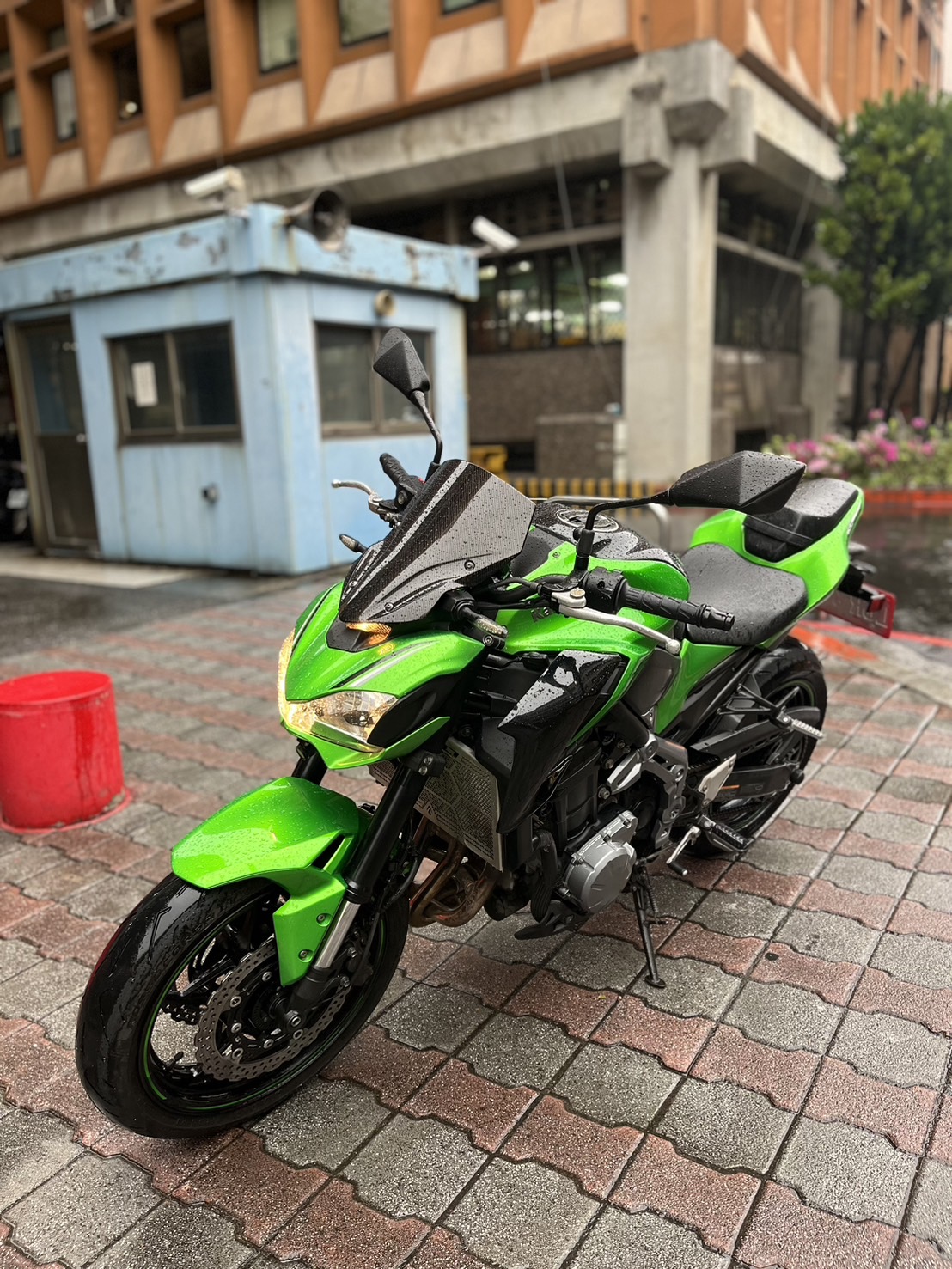 【小木炭想賣車】KAWASAKI Z900 - 「Webike-摩托車市」 輕量化設計 不在笨重的紅牌街車 2017 KAWASAKI Z900