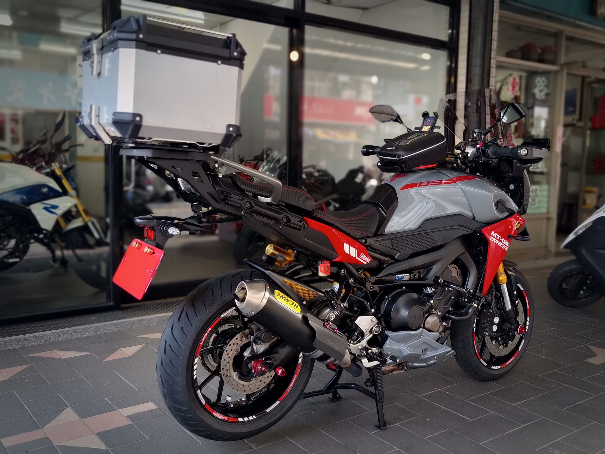 YAMAHA MT-09 TRACER - 中古/二手車出售中 MT09 TRACER ABS，精美改裝品只跑33035km | 成蘆進口摩托車