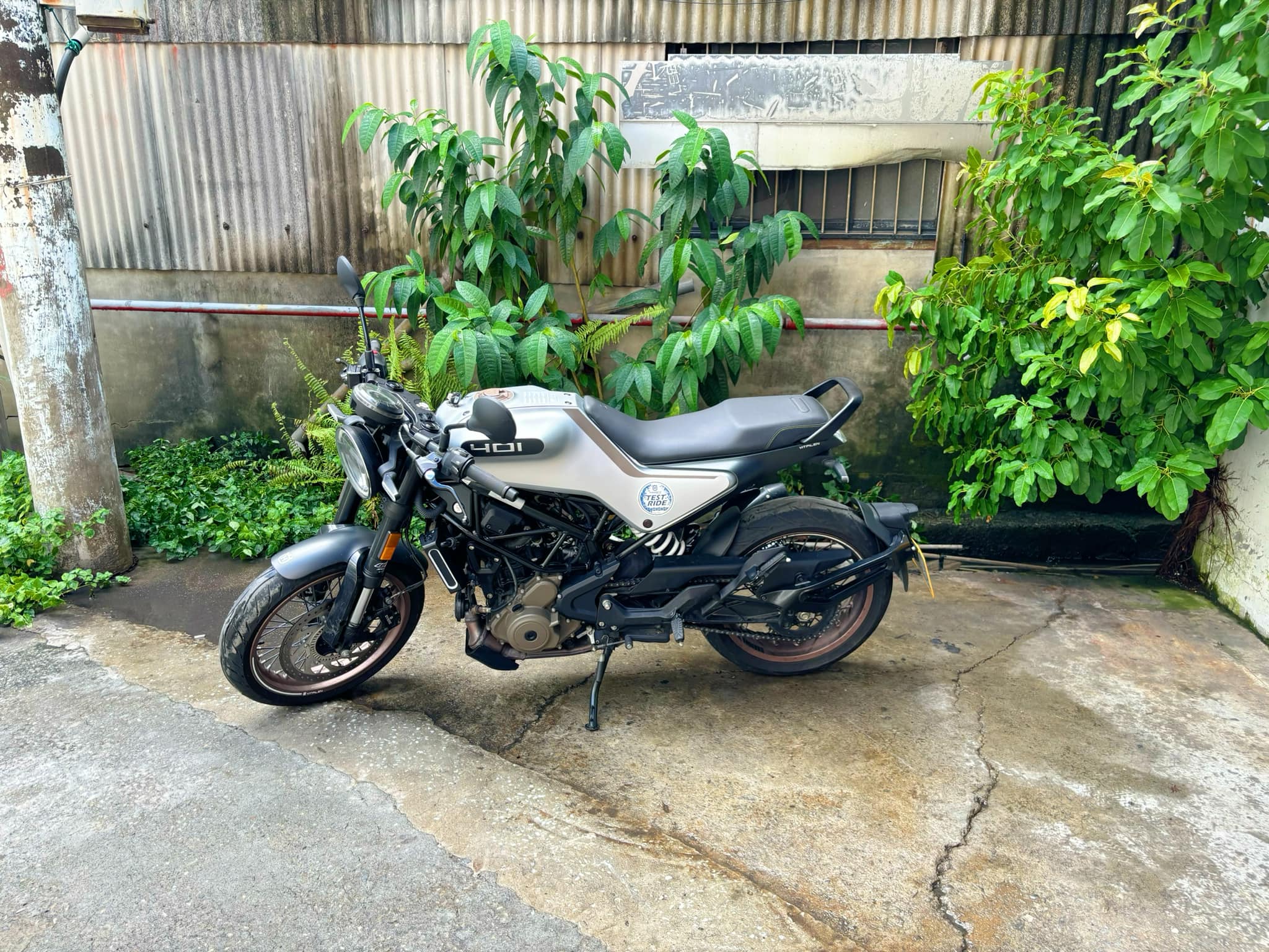 HUSQVARNA VITPILEN 401 - 中古/二手車出售中 HUSQVARNA VITPILEN 白箭401 | 個人自售