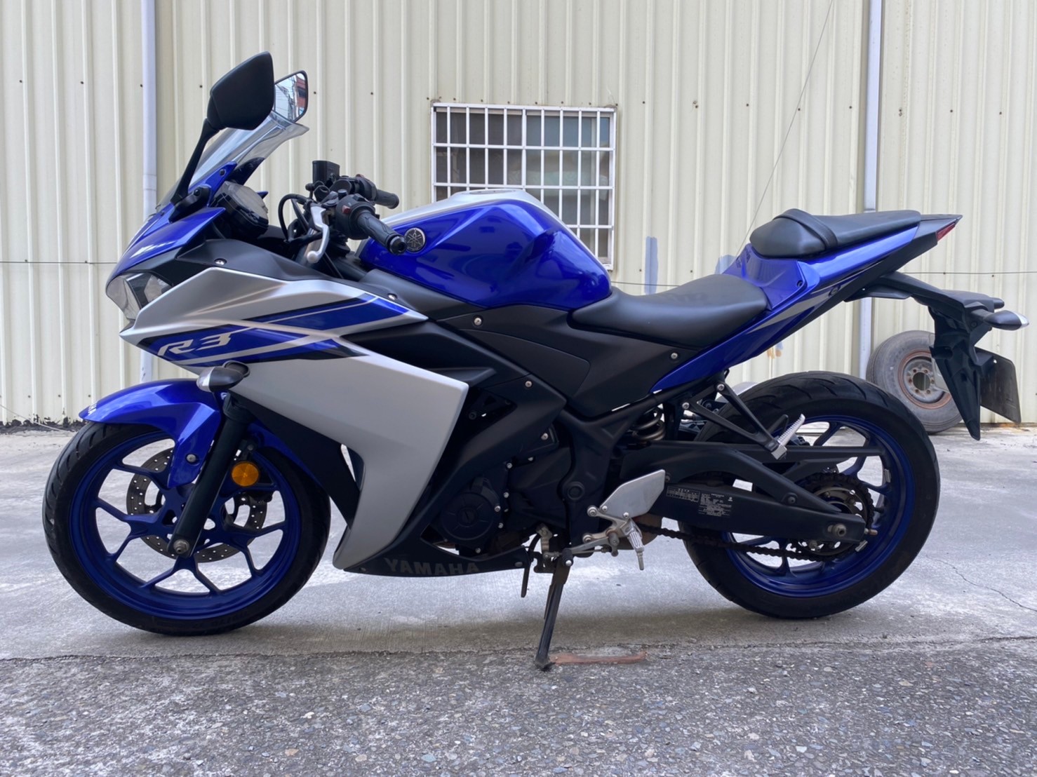 【恆欣車行】YAMAHA YZF-R3 - 「Webike-摩托車市」 二手檔車中古車配合全額.超額.學生貸款強力過件白牌黃牌紅牌仿賽街車大型重機滿18即可辦理