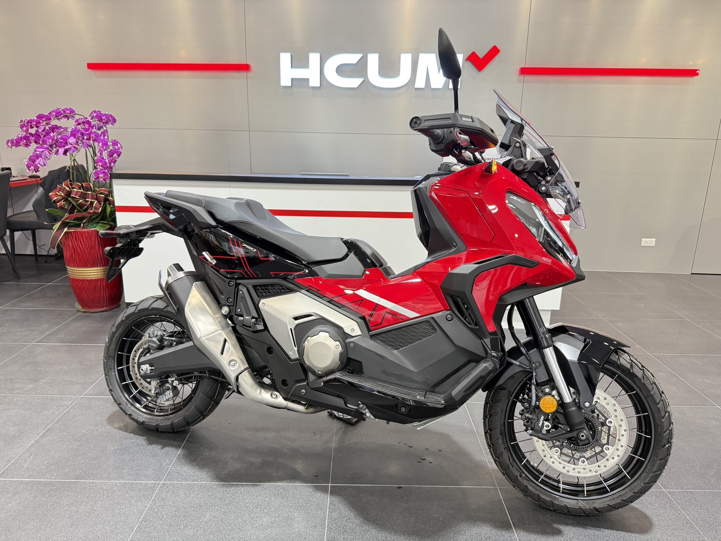 【個人自售】HONDA X-ADV - 「Webike-摩托車市」 車款 :X-ADV  出廠年份：2024  領牌年份：2024.06  行駛里程：0公里  車輛所在：新北市中和區