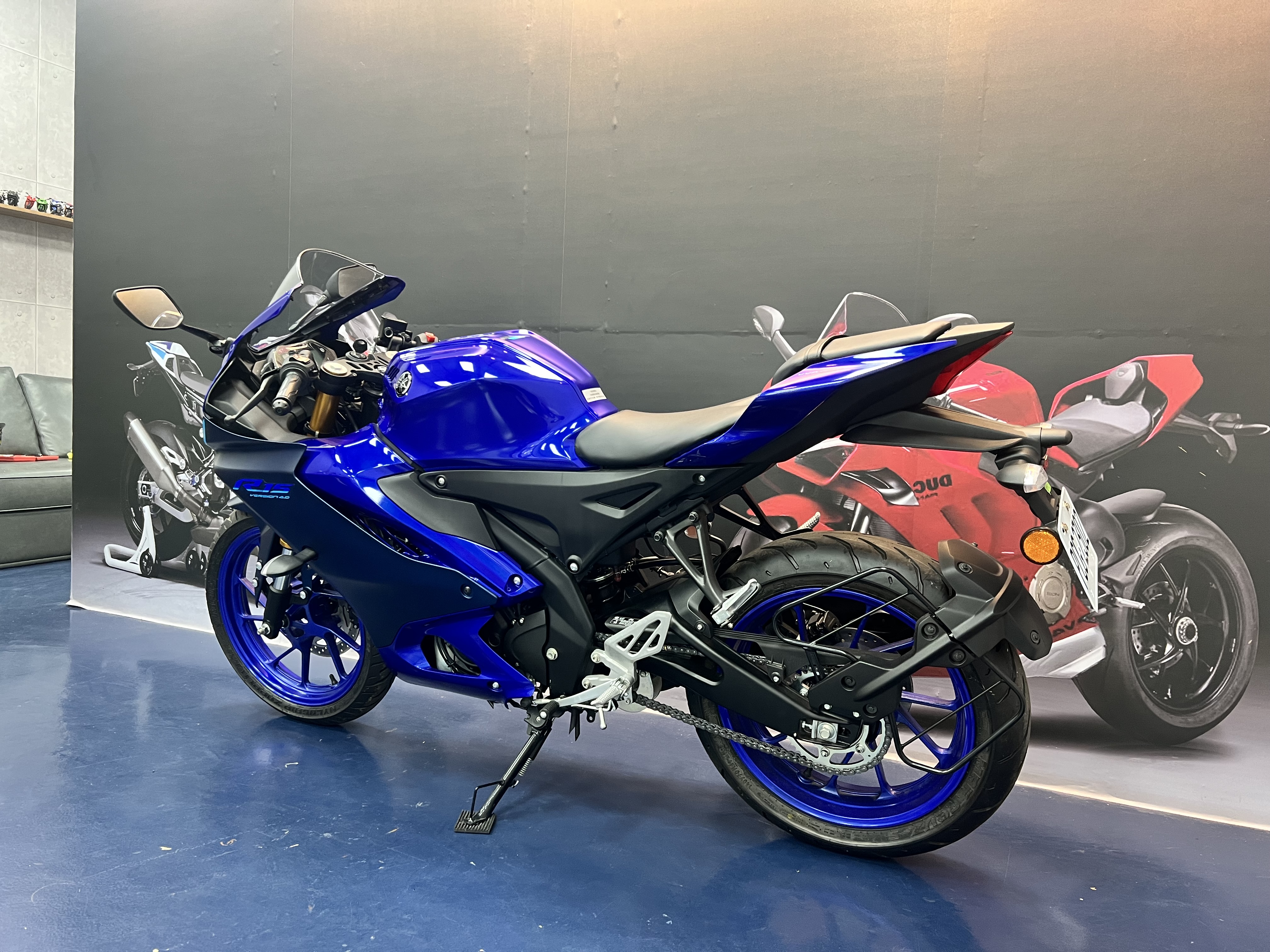 YAMAHA YZF-R15(泰規)新車出售中 2023 Yamaha R15V4 新車 | 哈斯重機