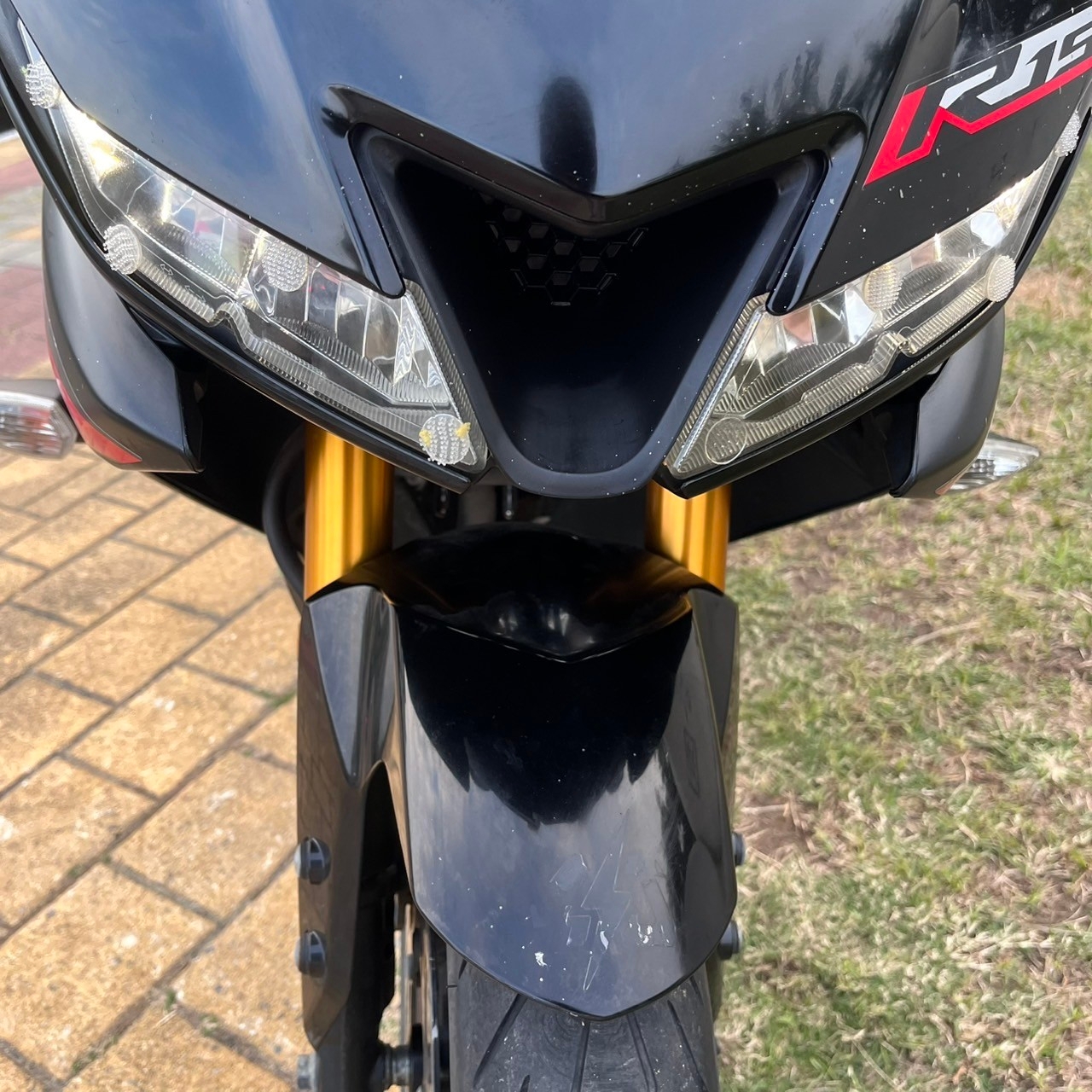 YAMAHA YZF-R15 - 中古/二手車出售中 2019 山葉 R15V3倒叉(無ABS) #5529 | 貳輪嶼中古機車專賣-台南店