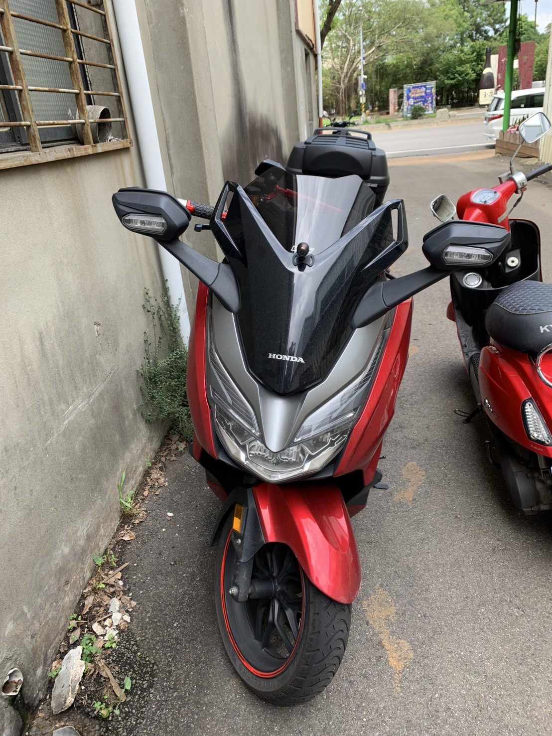 HONDA FORZA 300 - 中古/二手車出售中 日系進口黃牌速克達（大羊） | 個人自售