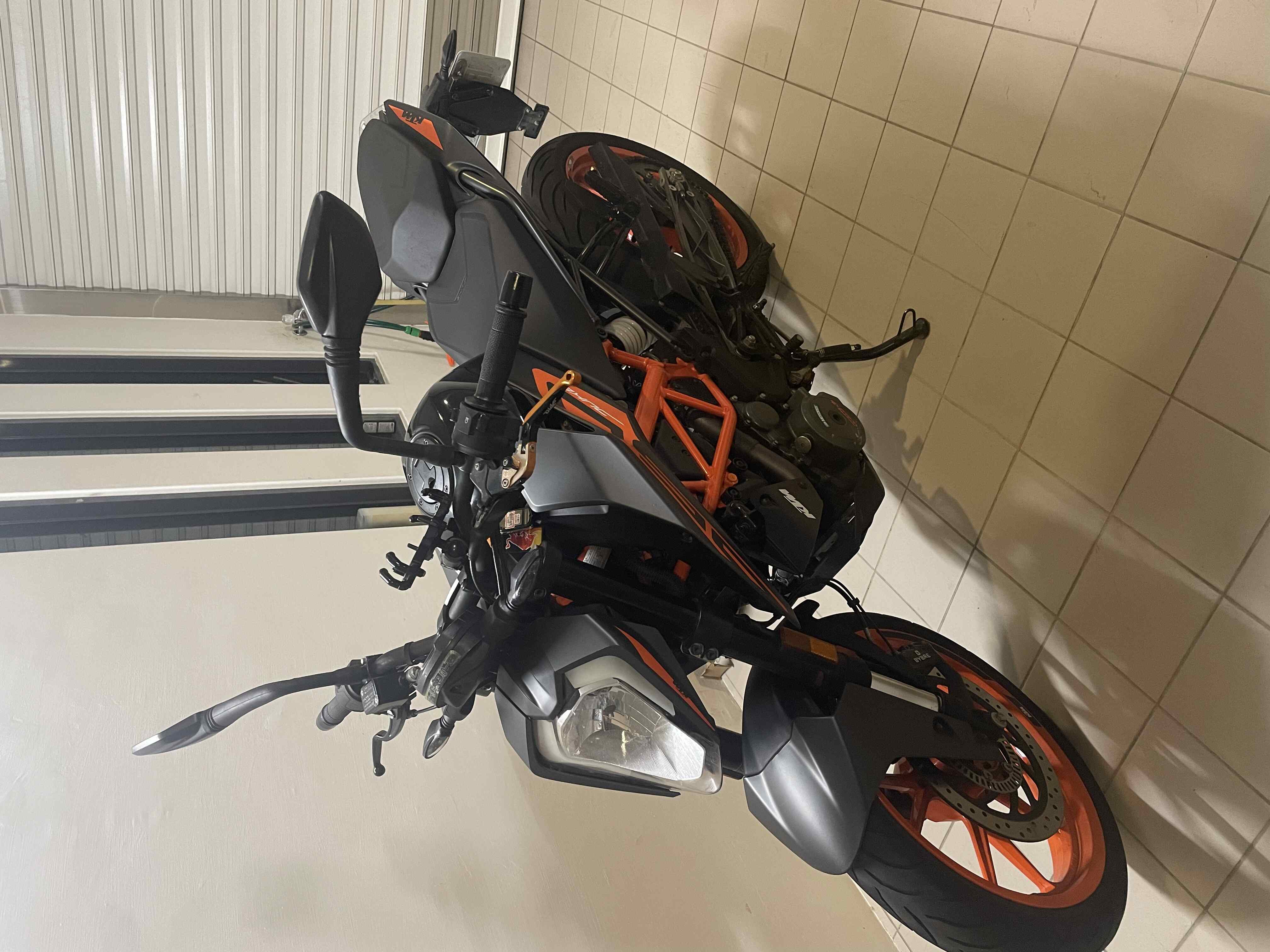 【個人自售】KTM 250DUKE - 「Webike-摩托車市」 自售2021 KTM 250 Duke 黑色
