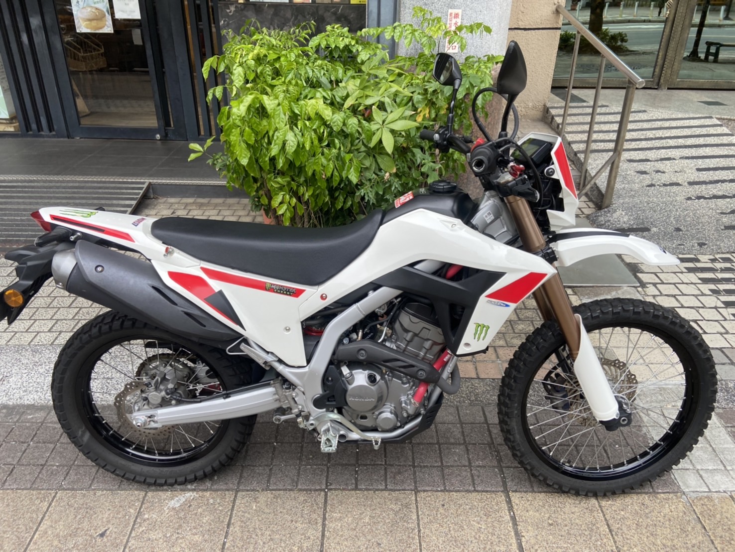 HONDA CRF300L - 中古/二手車出售中 一手美車.低座版83公分.休閒清鬆騎車.無飛無跳無僚K.全額銀貸免保人 | 個人自售