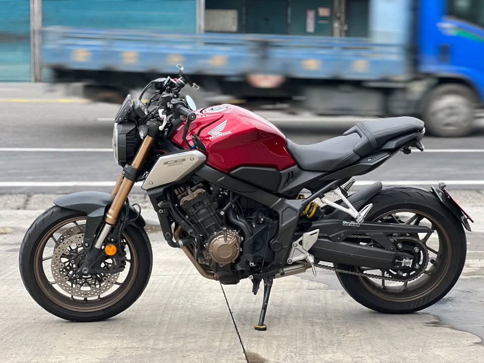 HONDA CB650R - 中古/二手車出售中 CB650R (全馬 霧燈 排氣管） | YSP 建興車業