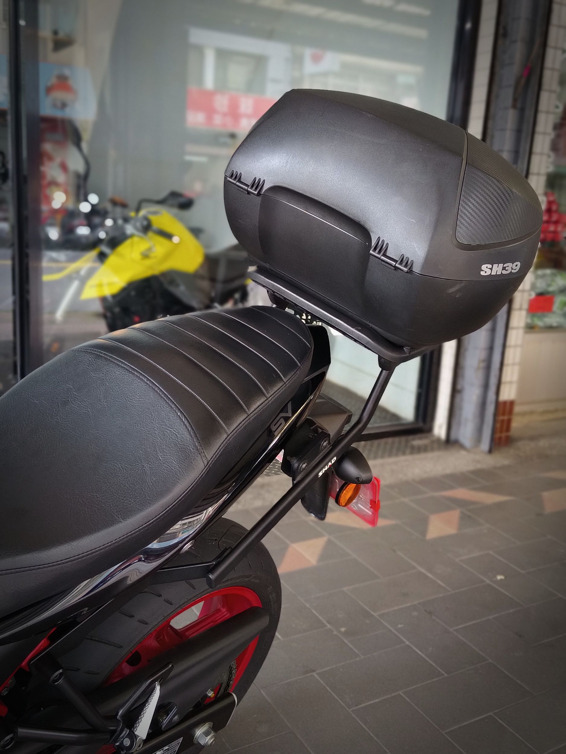 SUZUKI SV650 - 中古/二手車出售中 SV650 ABS 總代理，原漆如新只跑9060km | 成蘆進口摩托車