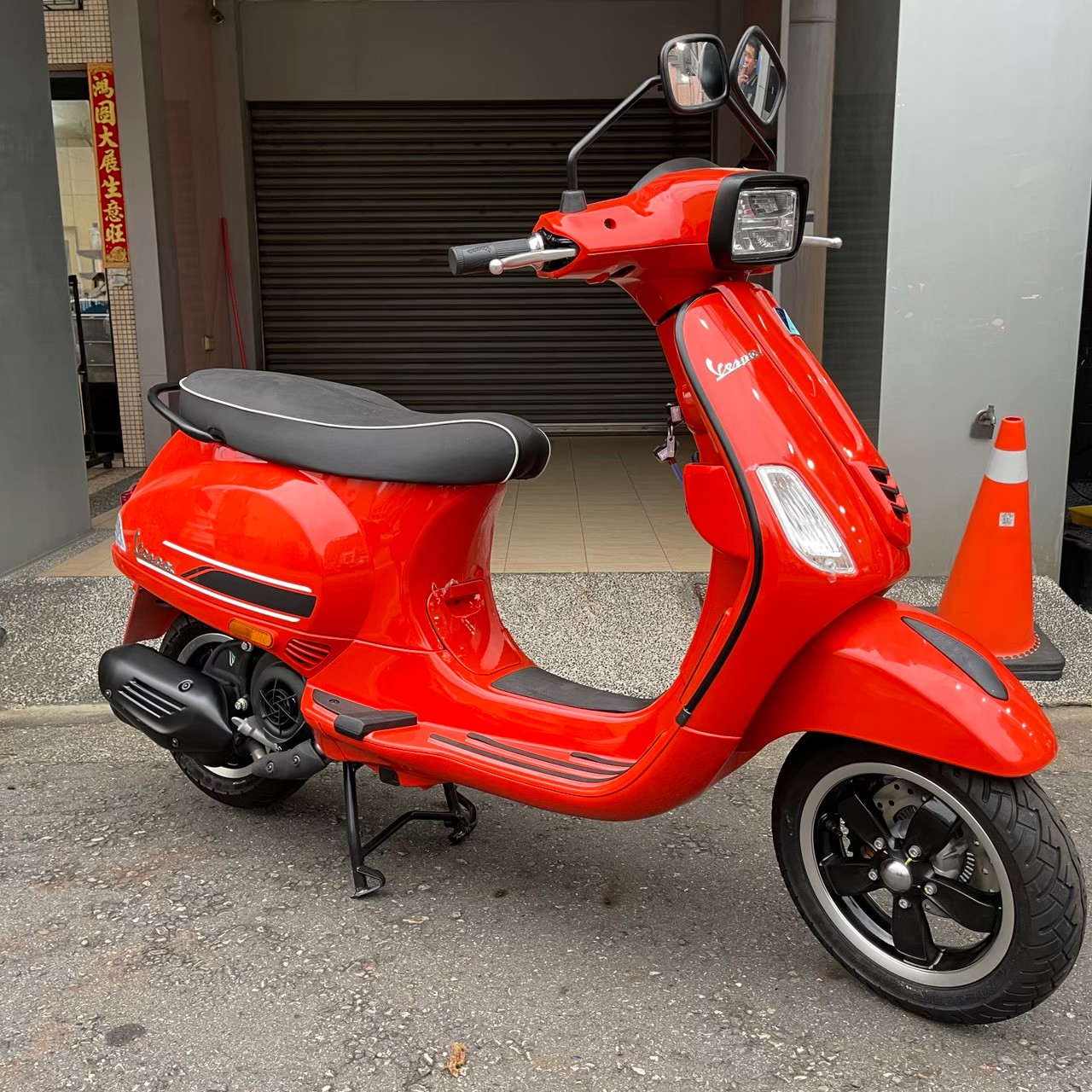 Vespa SXL 150新車出售中 售 新車 Vespa 偉士牌 方燈 SXL150 方燈偉士牌 義大利浪漫 | 飛翔國際