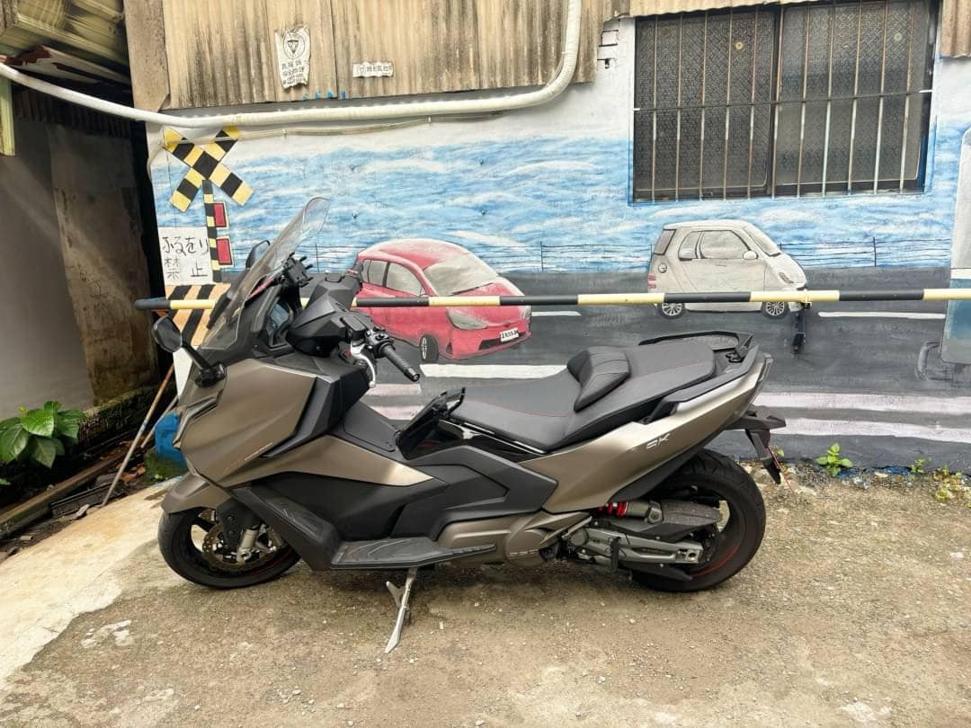 光陽 AK 550 - 中古/二手車出售中 光陽 AK550 AK2 | 個人自售