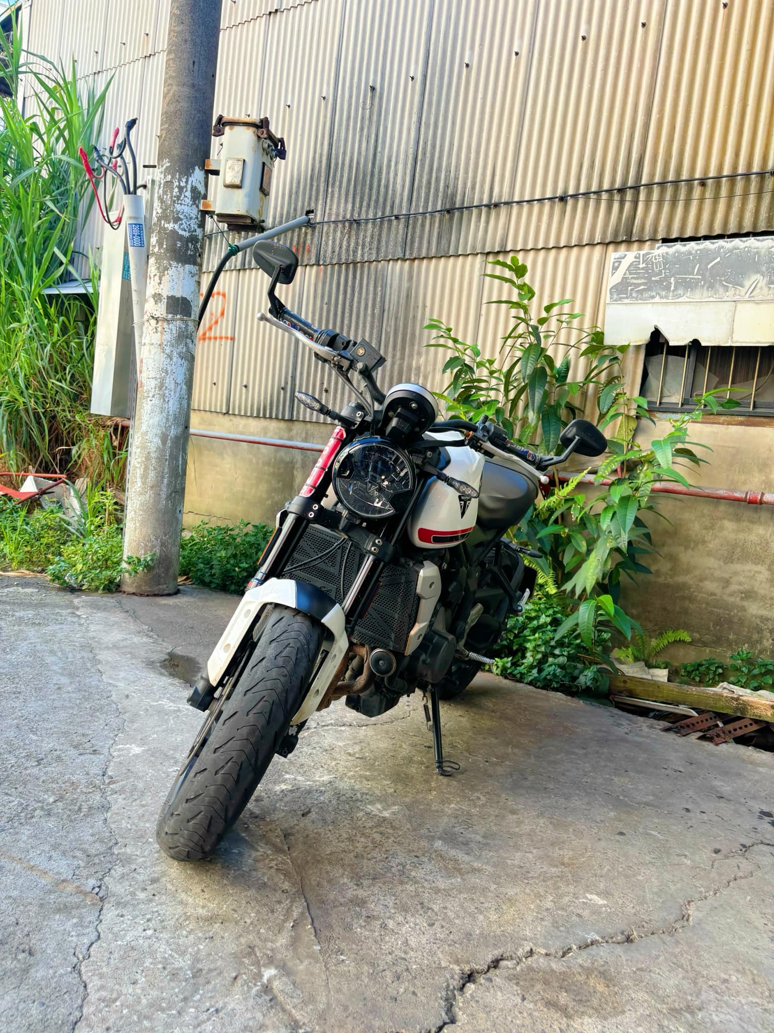 TRIUMPH  TRIDENT660 公司車 - 中古/二手車出售中 TRIUMPH TRIDENT660 公司車 | 個人自售