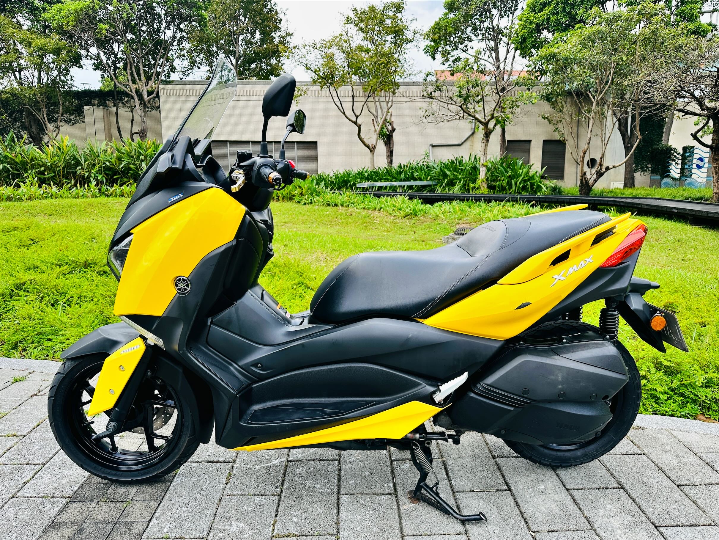 YAMAHA X-MAX 300 - 中古/二手車出售中 YAMAHA XMAX300 2018 少騎 | 輪泰車業