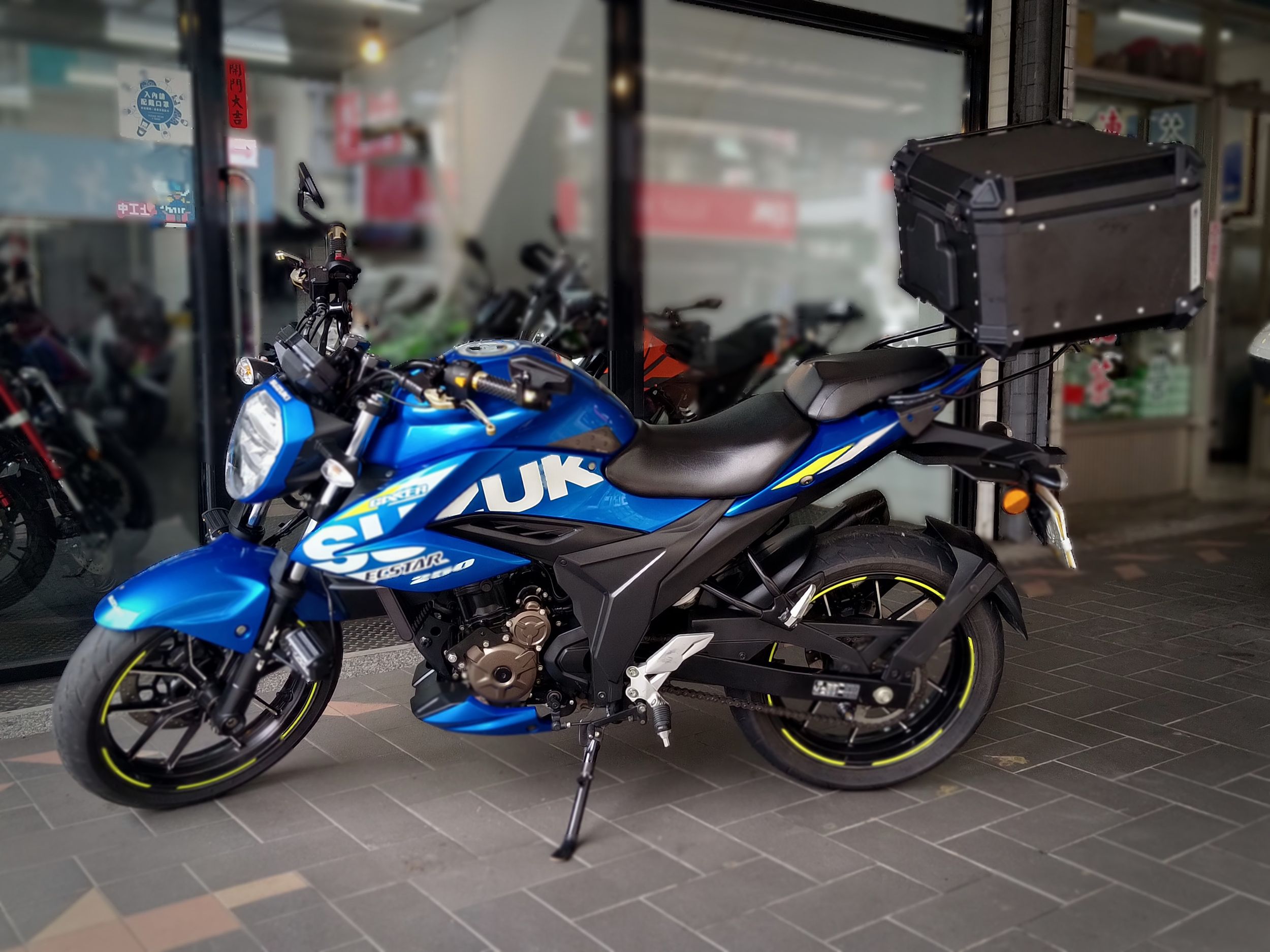 【成蘆進口摩托車】SUZUKI GIXXER 250 - 「Webike-摩托車市」 GIXXER250 ABS 總代理，全車原漆漂亮，只跑10735km