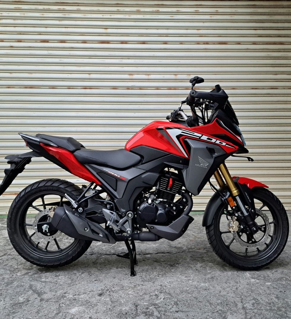 【飛翔國際】HONDA CB200X - 「Webike-摩托車市」 CB200X 新車 HONDA 2024 性感紅 輕量級冒險者