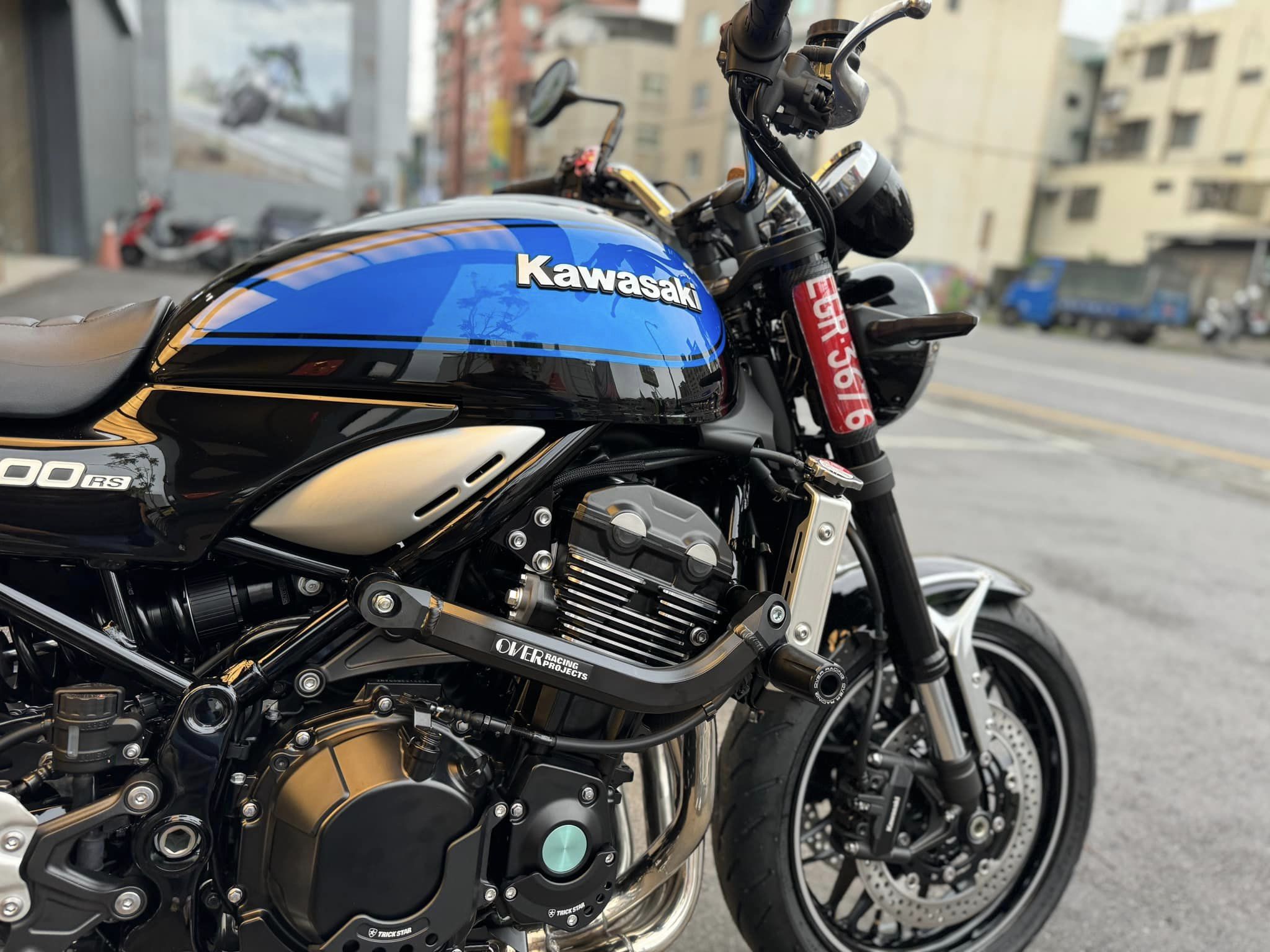 KAWASAKI Z900RS新車出售中 《 康妮賀交車 》恭喜老朋友～ 升級Kawasaki Z900RS 再次恭喜你們 入手經典好車 | 敏傑車業資深銷售專員 康妮 Connie