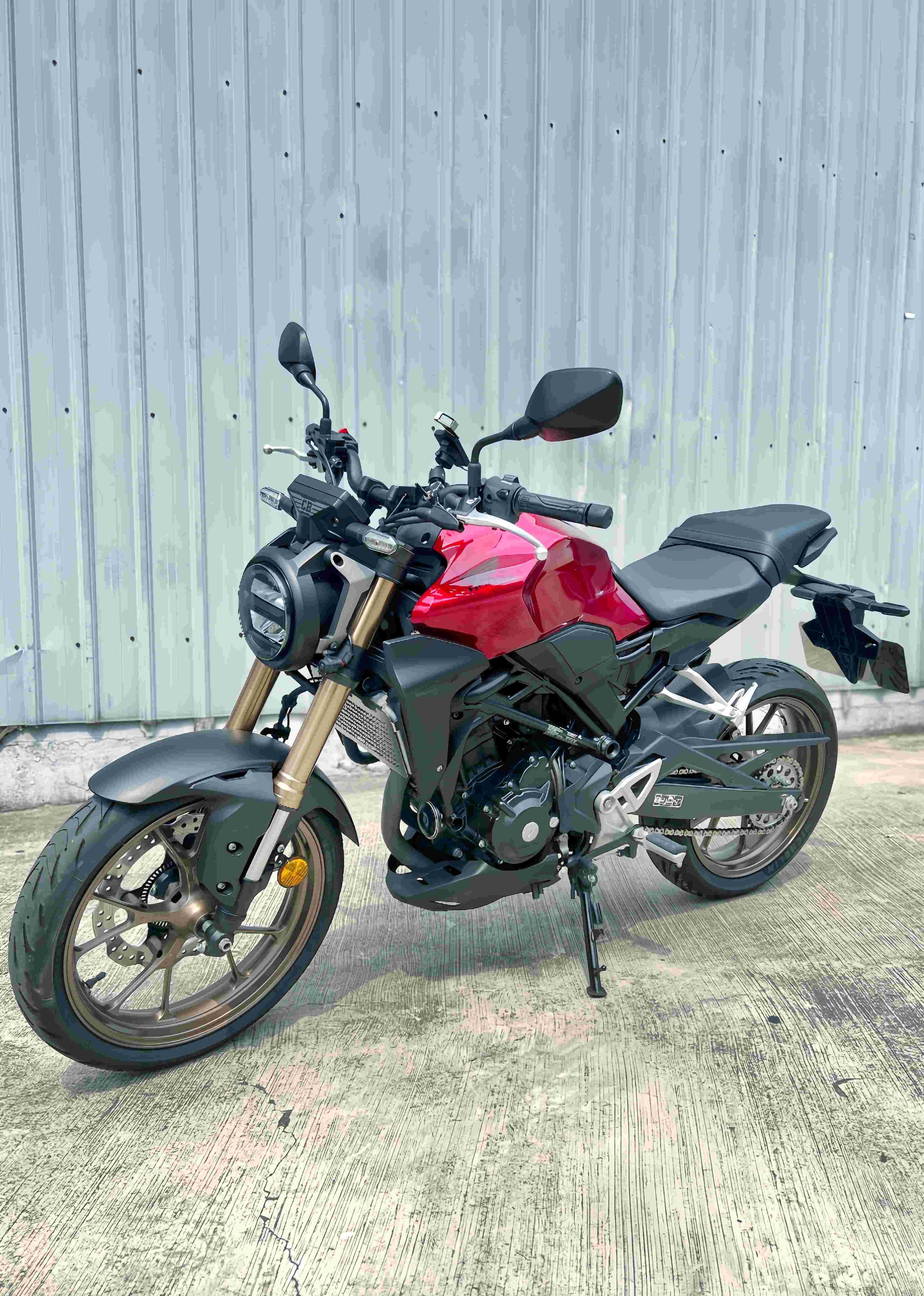 HONDA CB300R - 中古/二手車出售中 2020年 台本車 CB300R 正蠍管 前後行車紀錄器 原漆 無事故 | 阿宏大型重機買賣