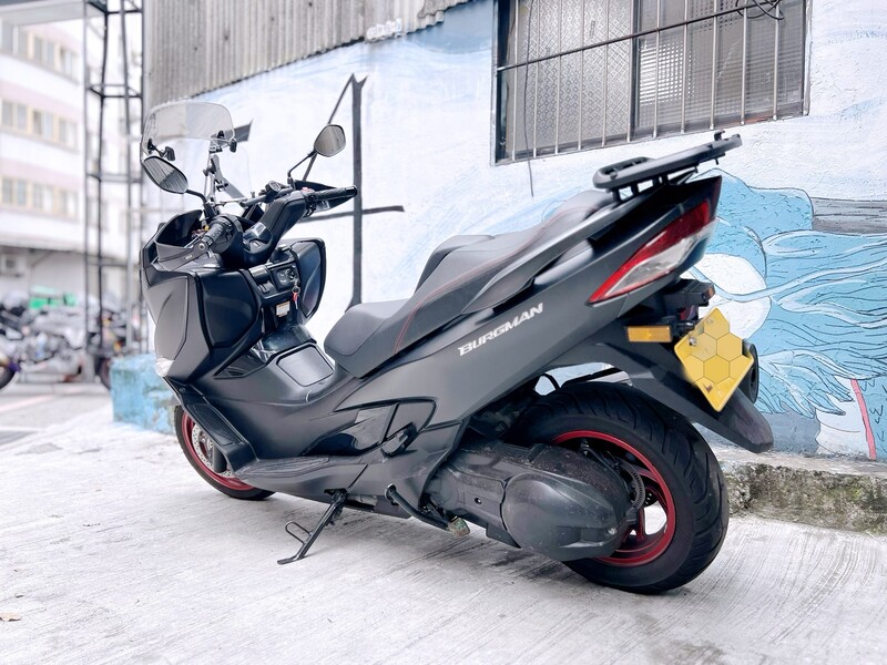 SUZUKI Burgman 400 (SKYWAVE400) - 中古/二手車出售中 Suzuki AN400A 漢堡400 | 大蔡